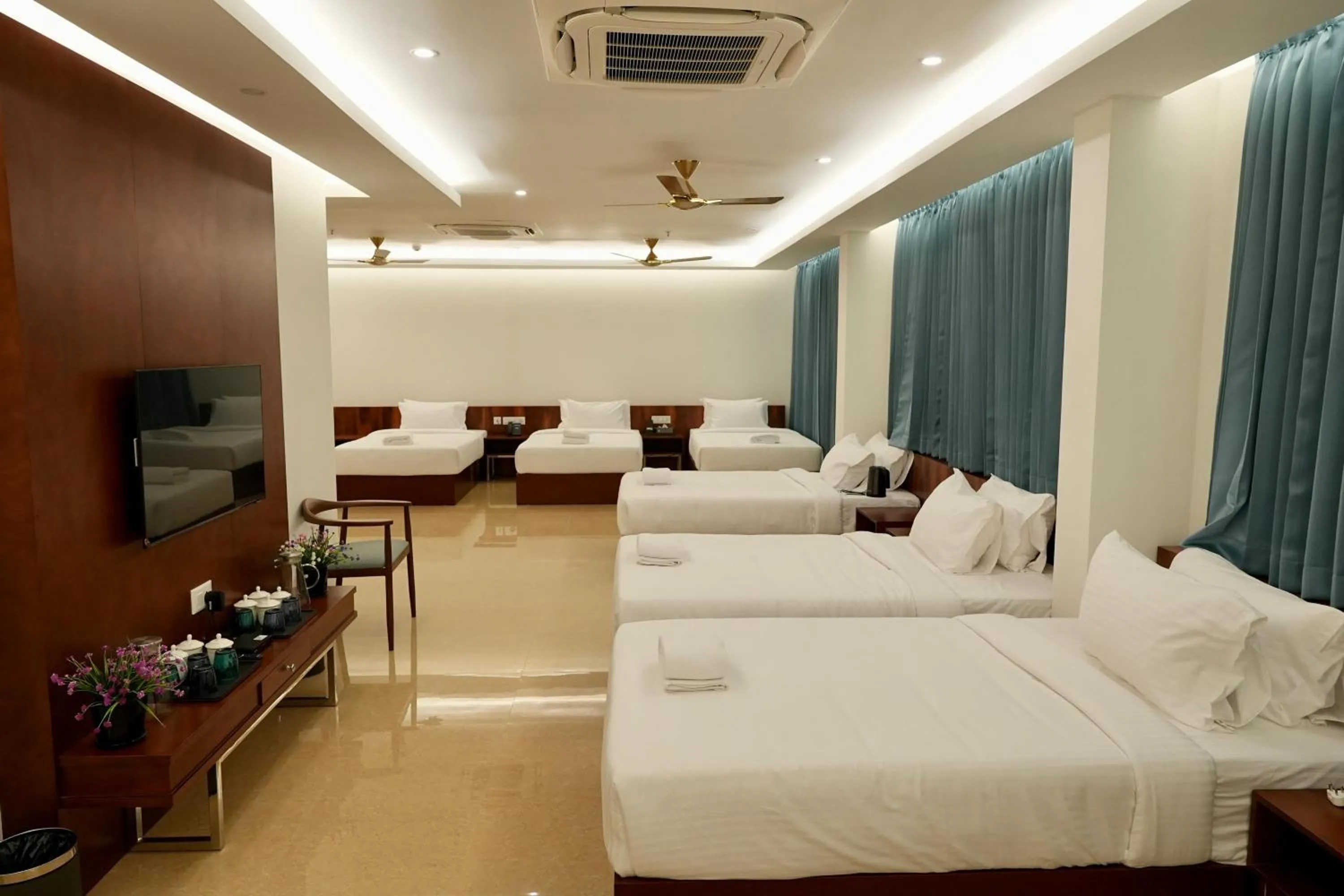 Bedroom, Bed in Le Royale Palace