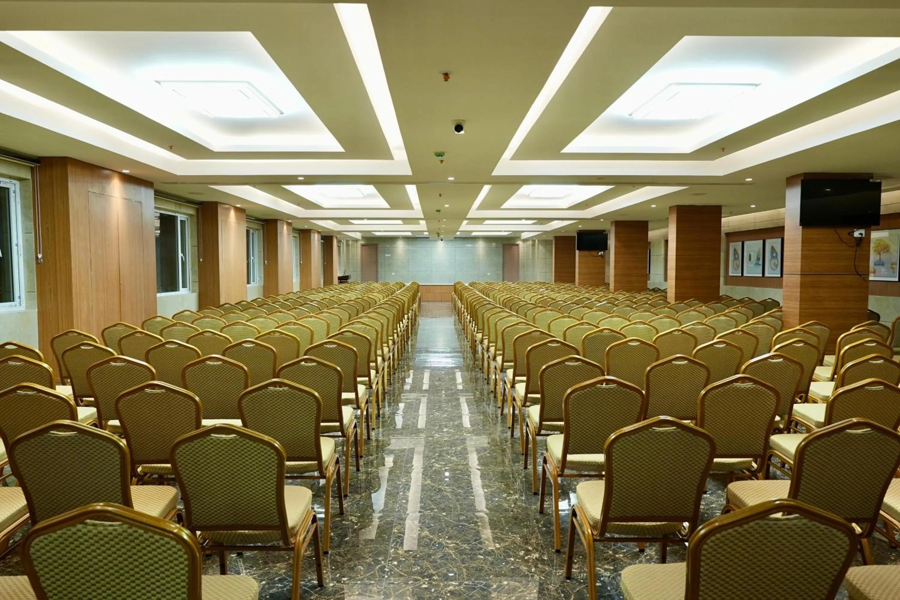 Meeting/conference room in Le Royale Palace