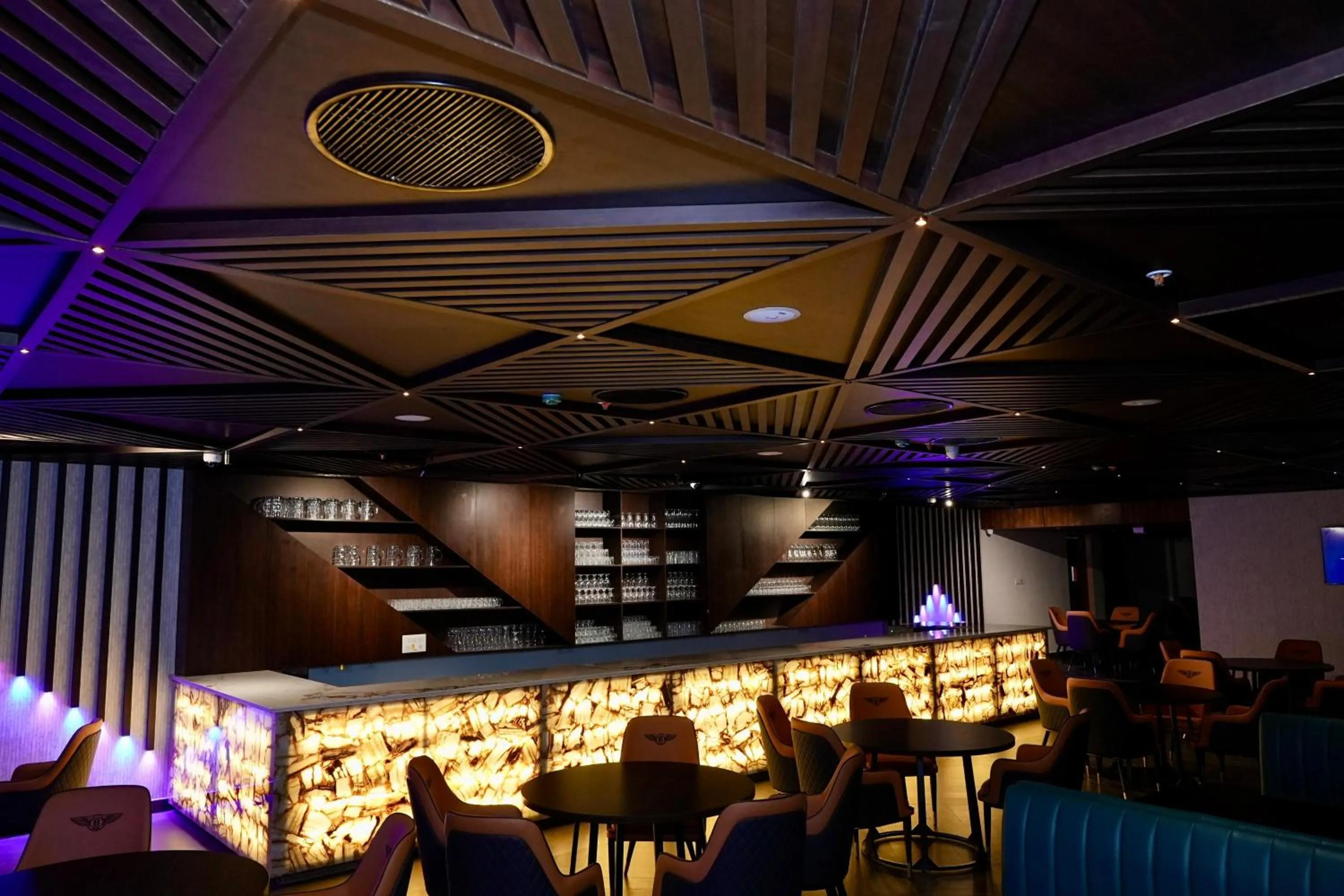 Lounge or bar in Le Royale Palace