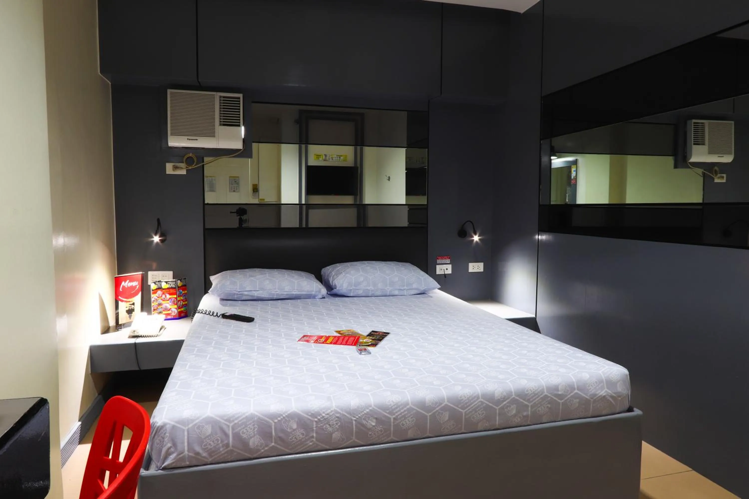 Bed in Hotel Sogo - Pasay Rotonda