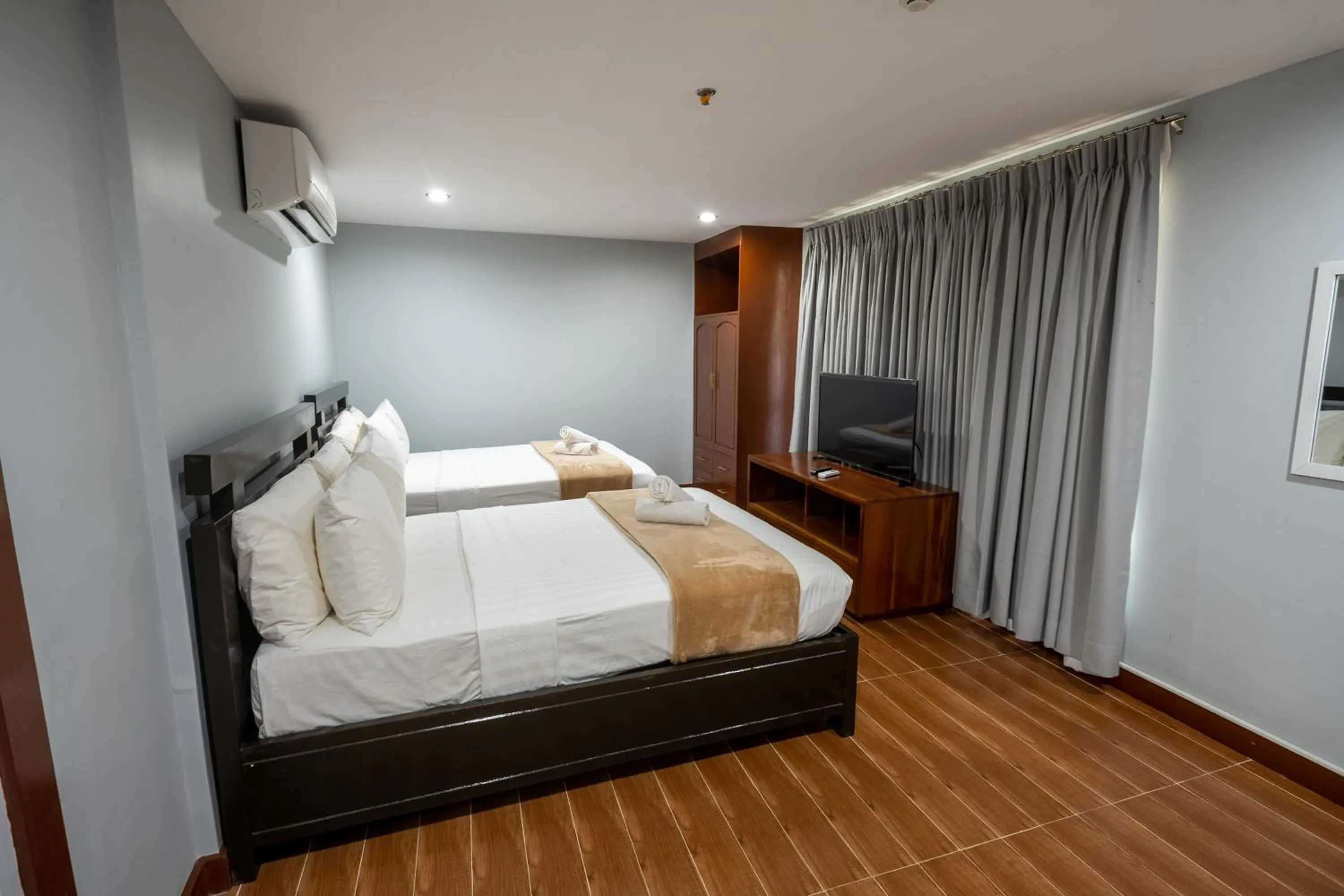 Bed in One Averee Bay Hotel