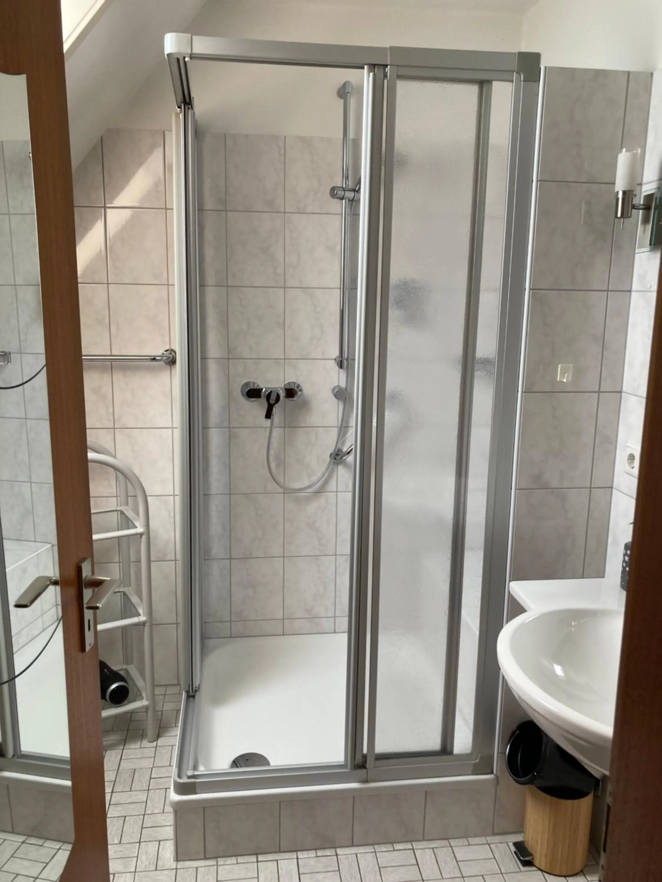 Shower in Gasthof Walhalja