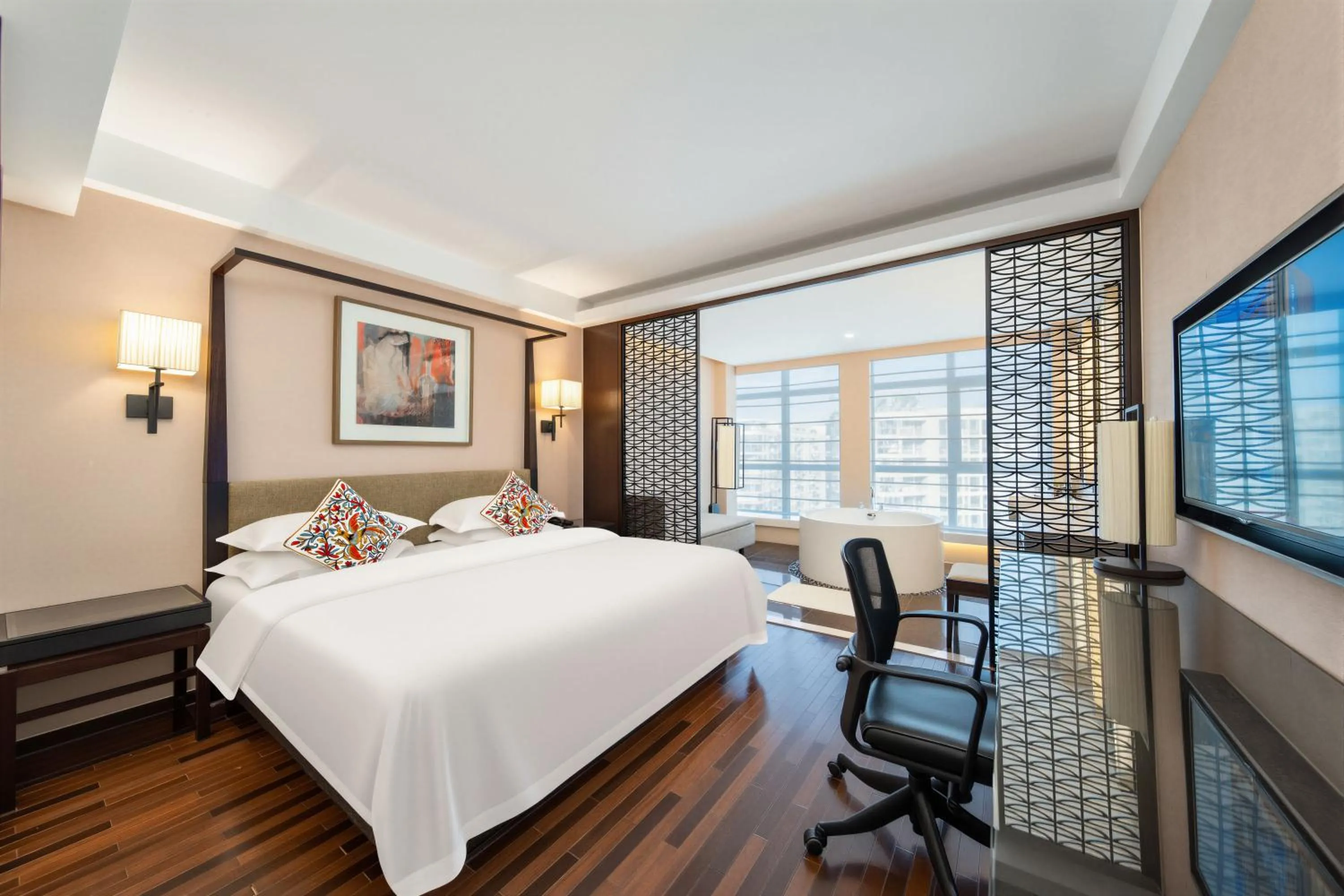 Photo of the whole room, Bed in SSAW Boutique Hotel Hangzhou East - Free Self Service Laundry