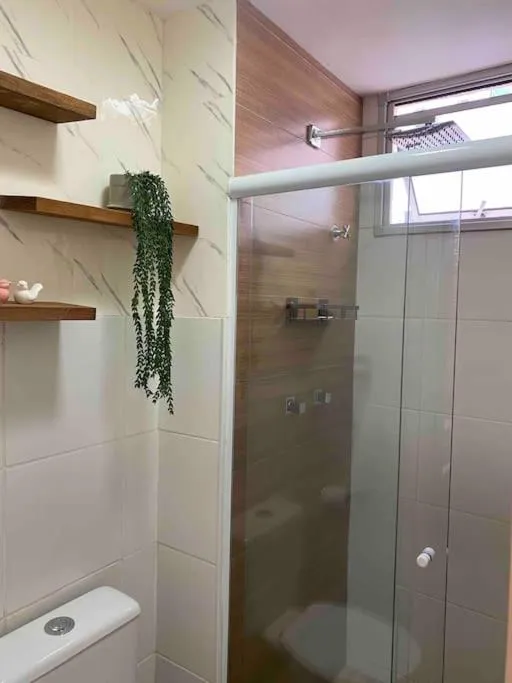 Barra Home Stay - Apto completo com estacionamento