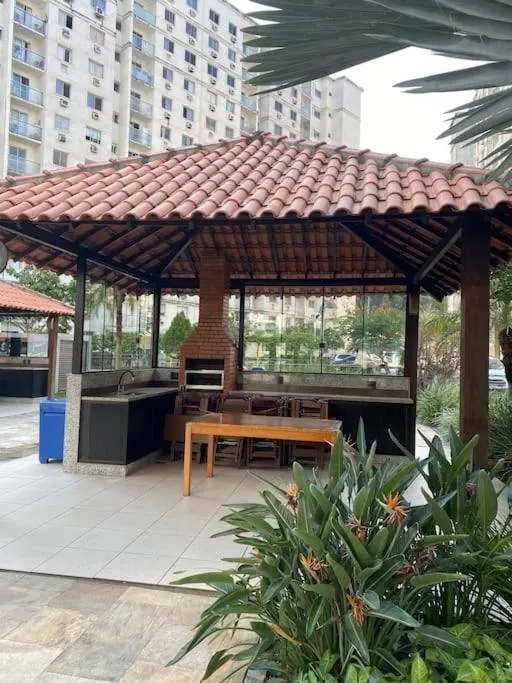 Barra Home Stay - Apto completo com estacionamento