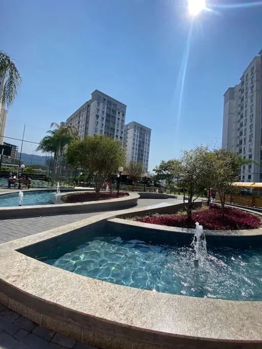 Barra Home Stay - Apto completo com estacionamento