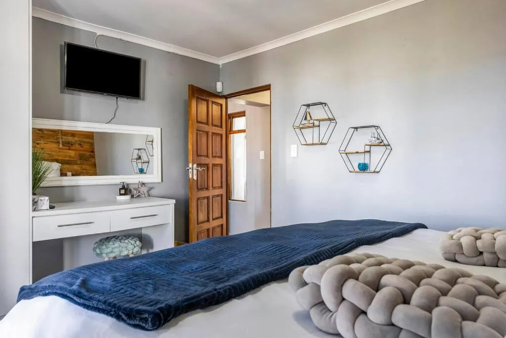 Bed in Escape Beach Cottage in Dwarskersbos