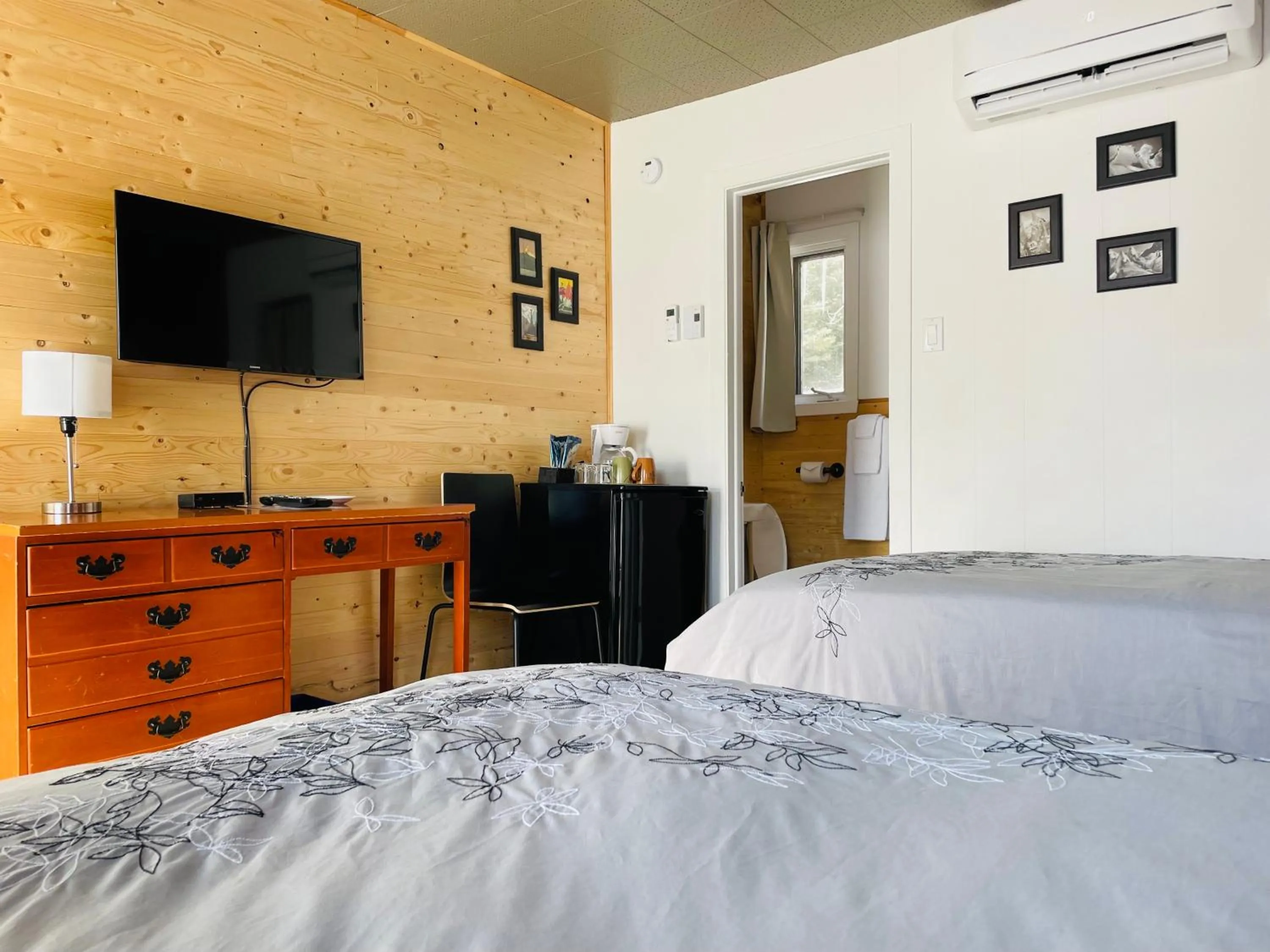 Bed in Attitude Montagne