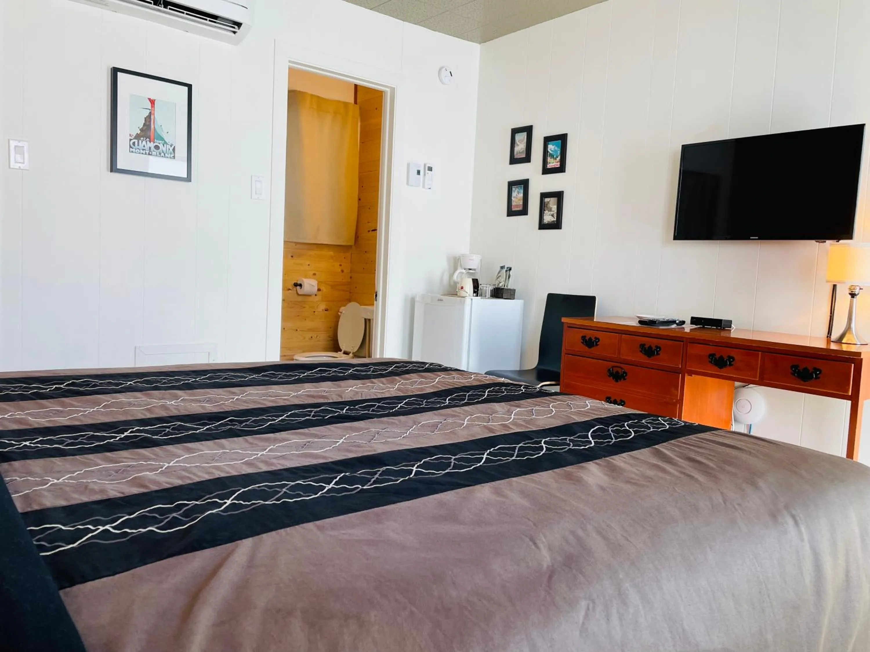 Bed in Attitude Montagne