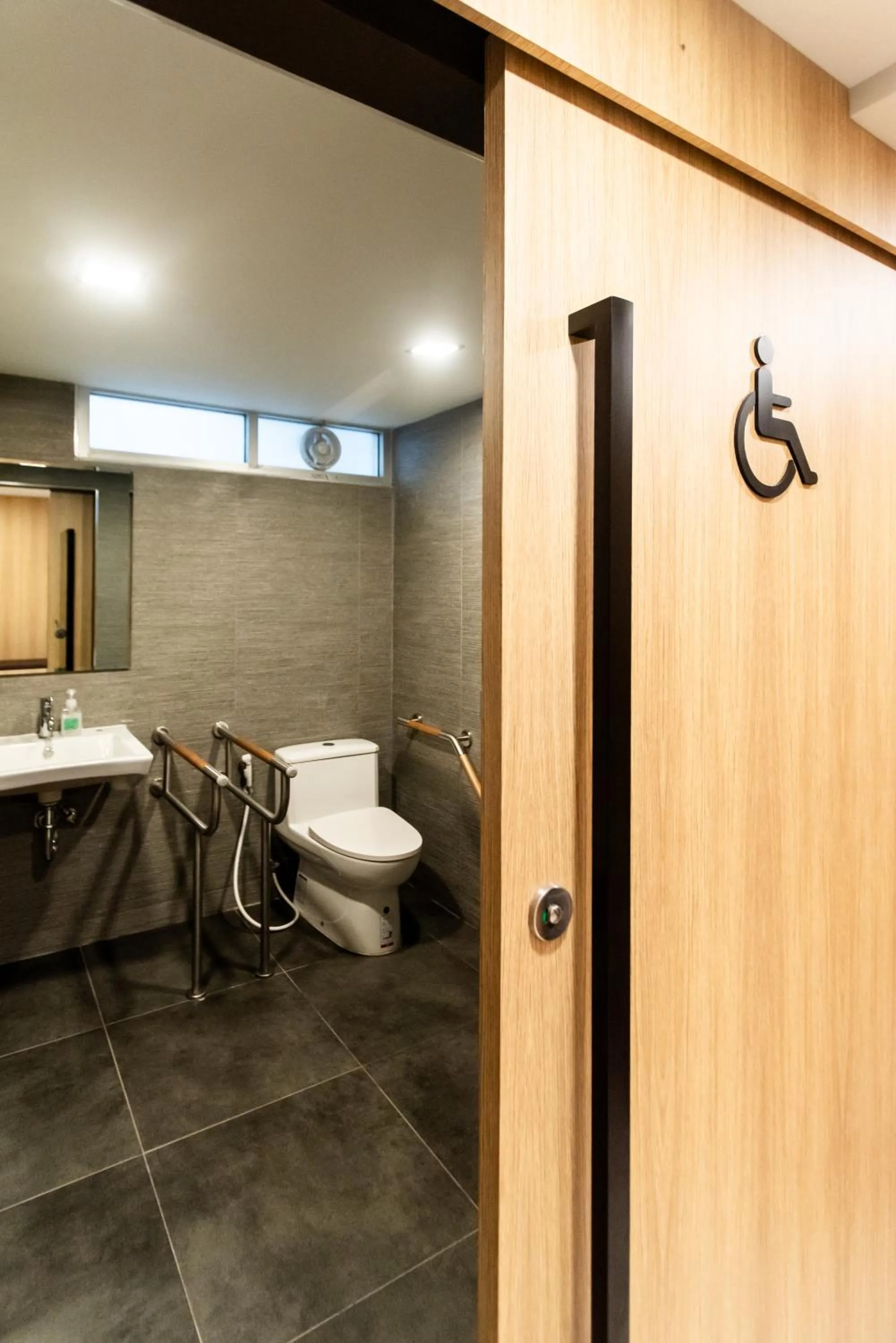 Bathroom in River Hotel Hatyai