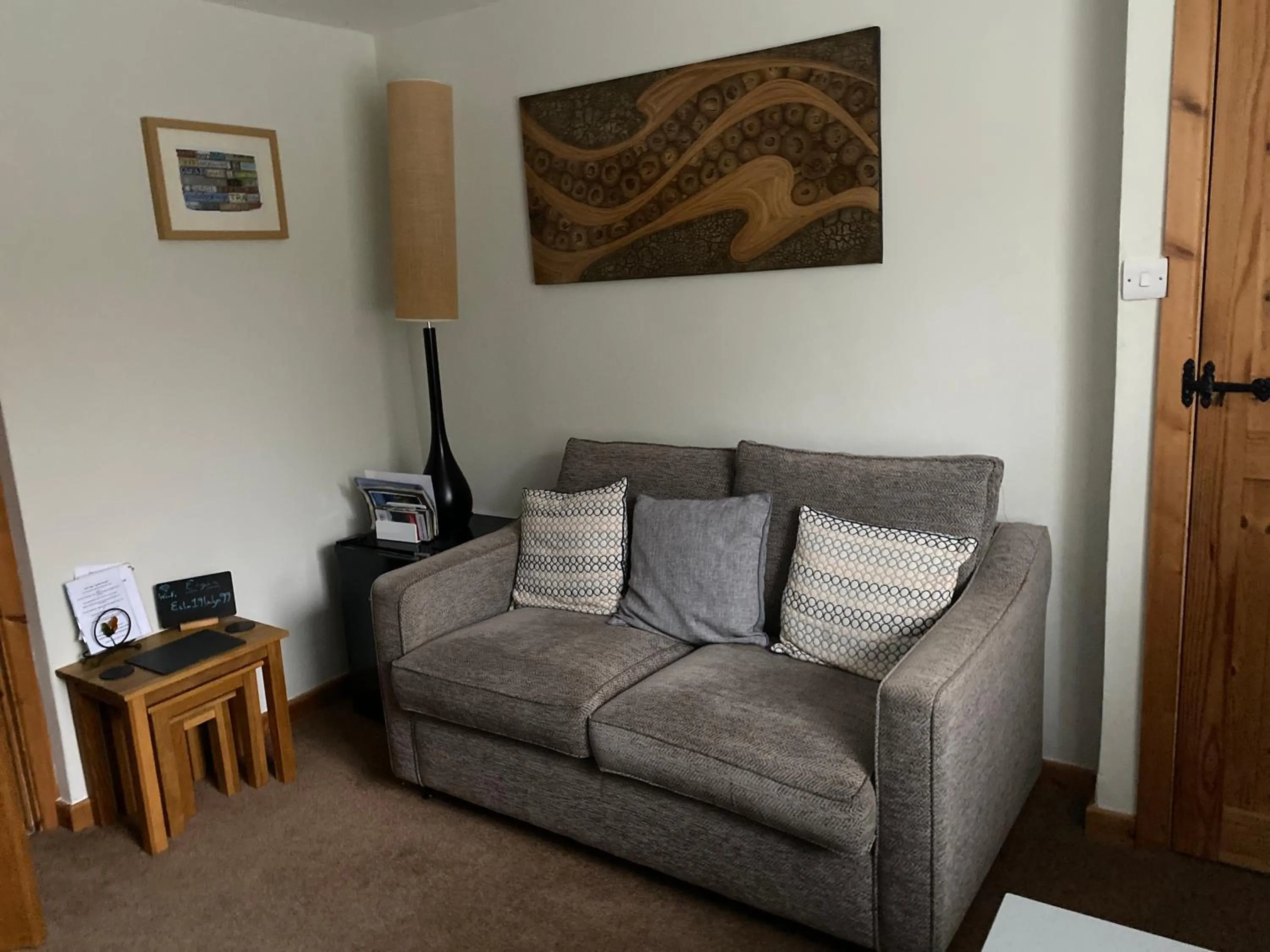 Garth Engan B&B with private lounge