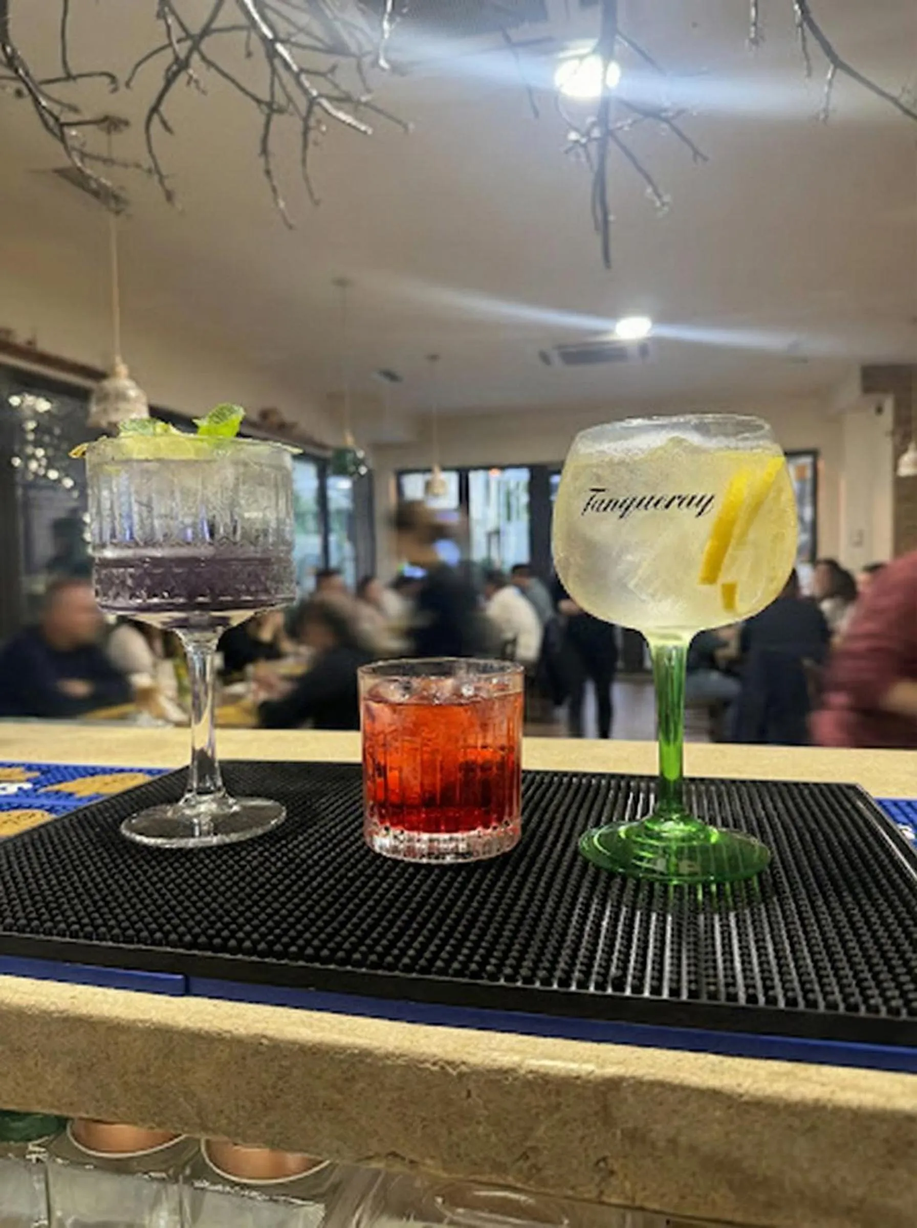 Restaurant/places to eat in Uni88 Apartments Hotel