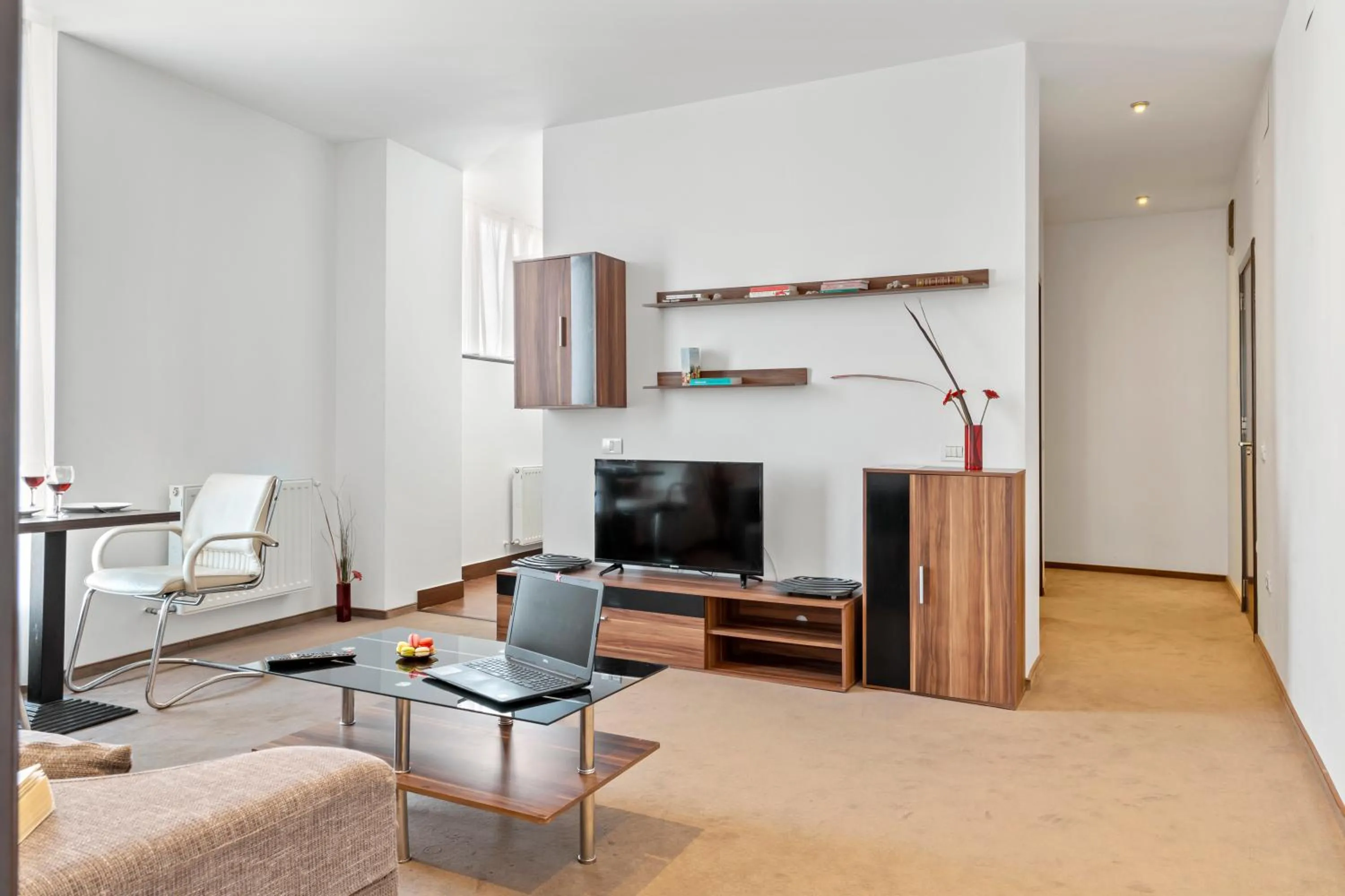 TV and multimedia in Uni88 Apart Hotel