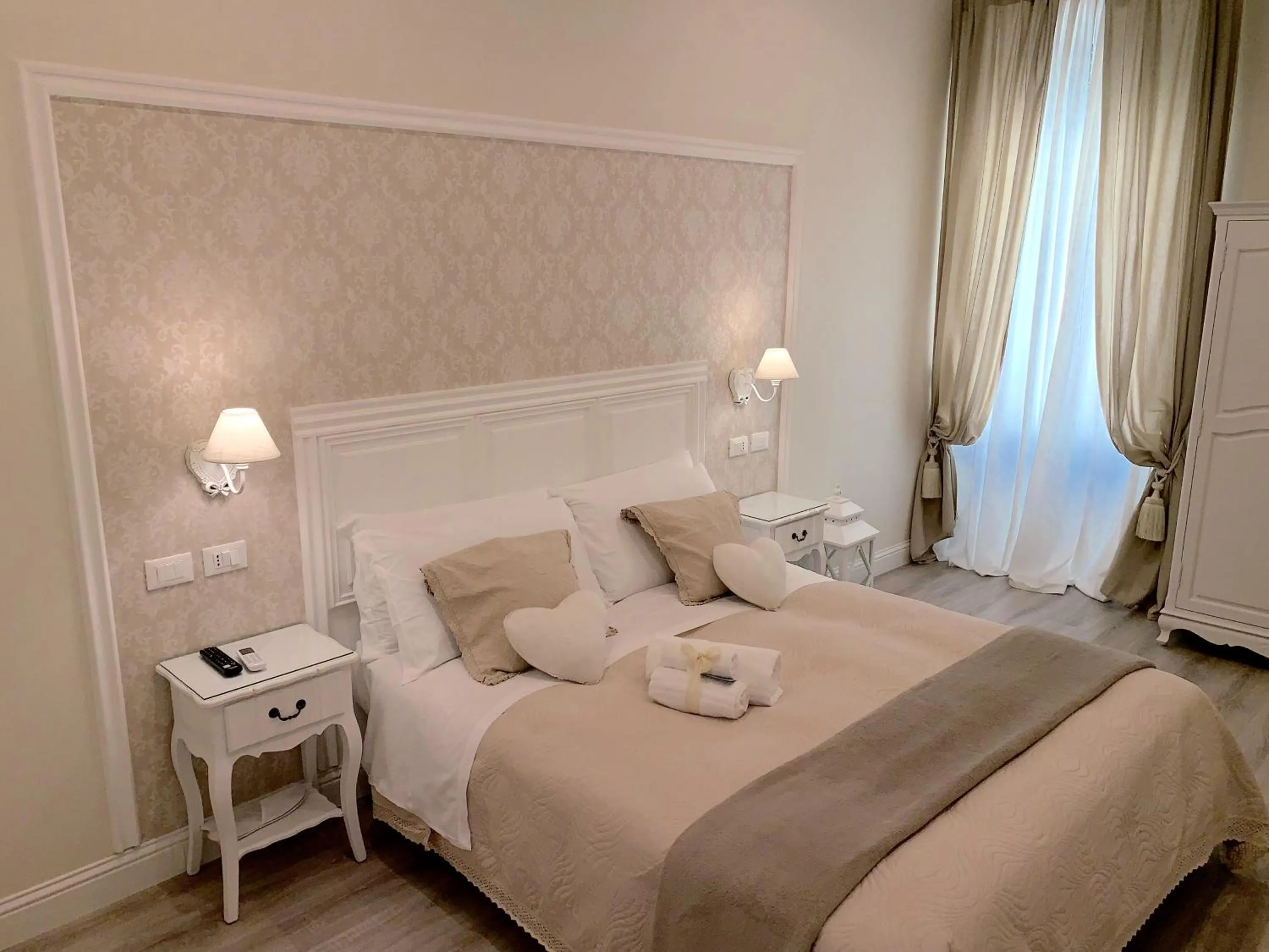 Photo of the whole room, Bed in Charme & Chic Prestige