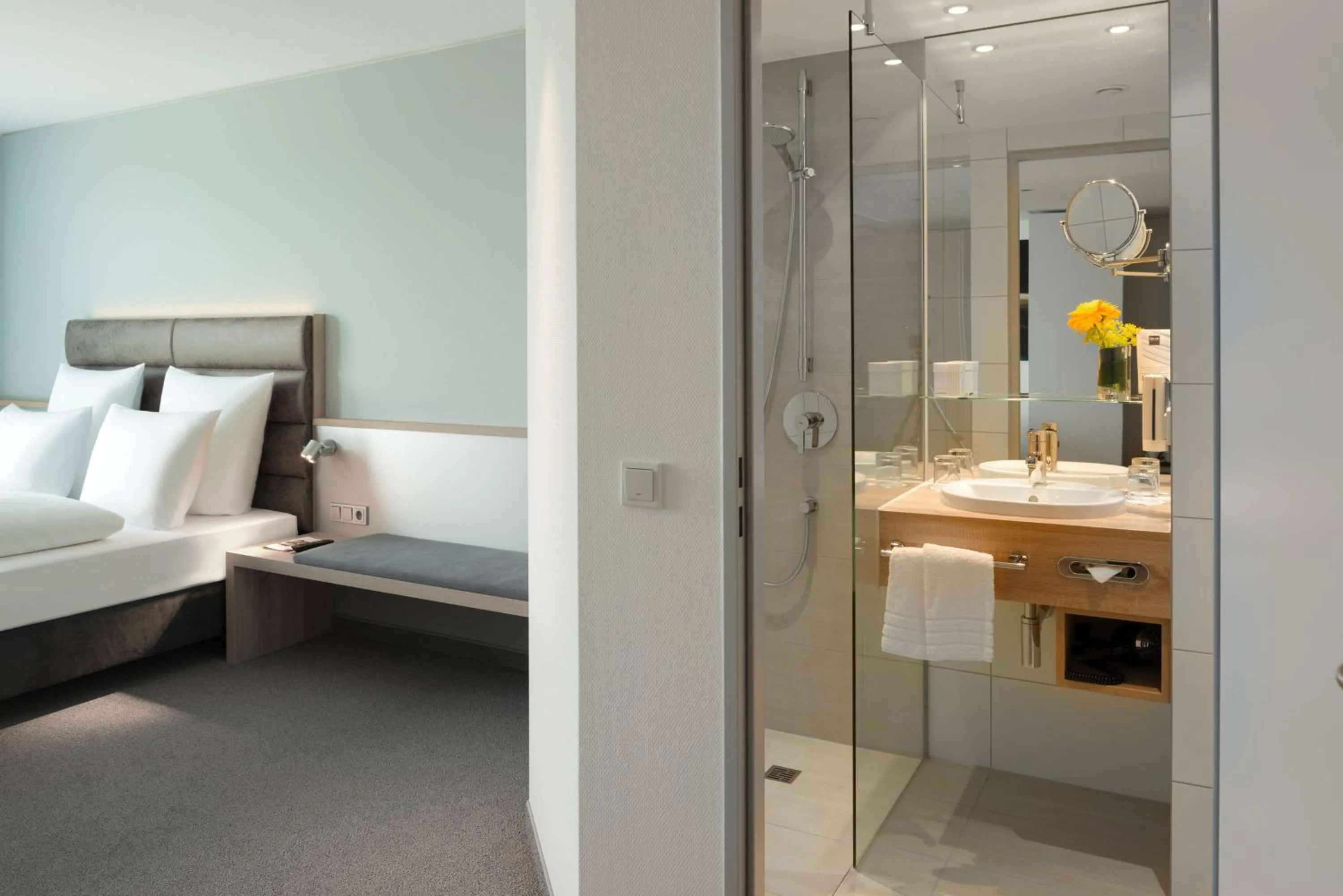 Bathroom, Bed in Essential by Dorint Stuttgart/Airport