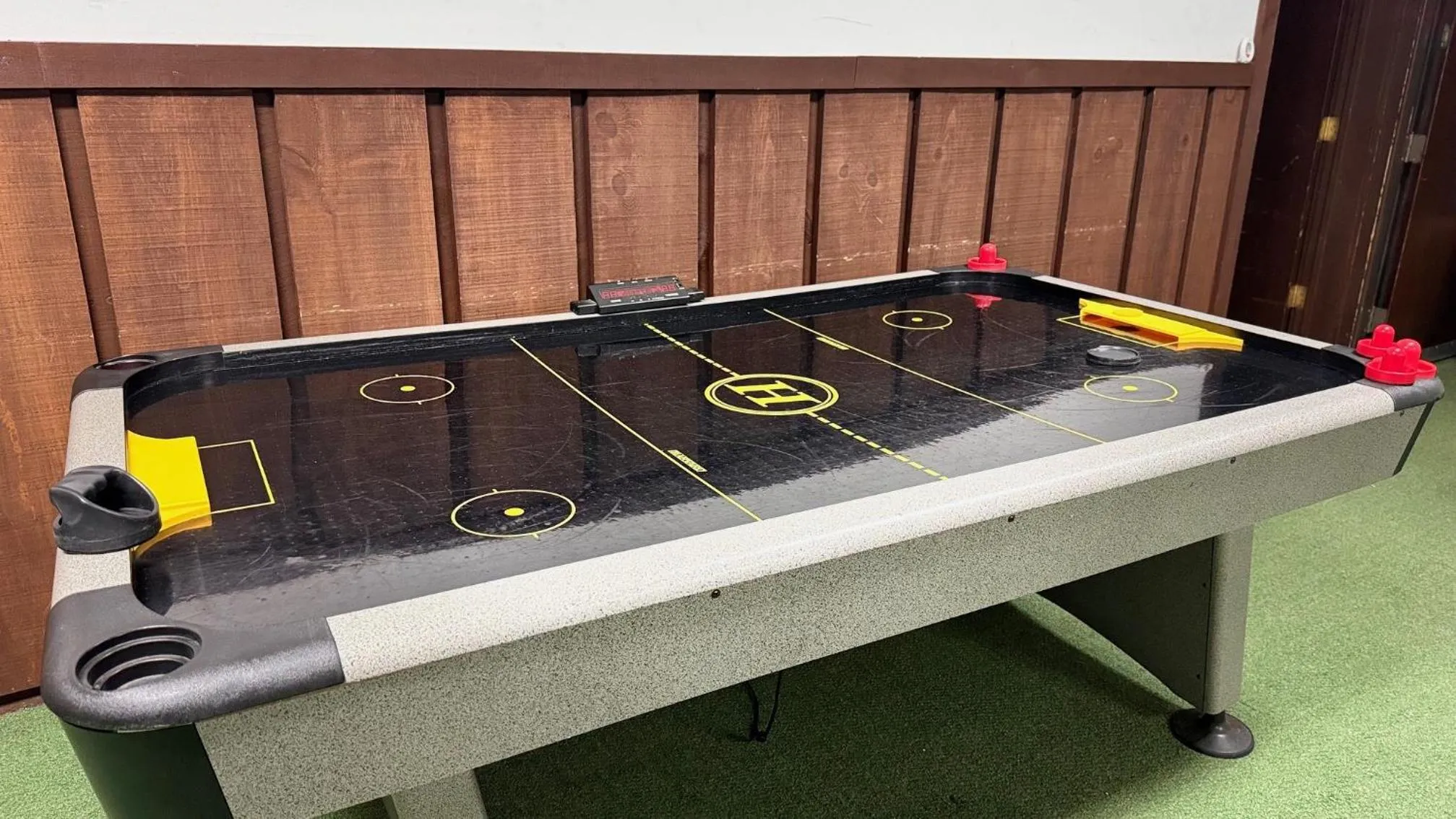 Game Room in Davos Chalet