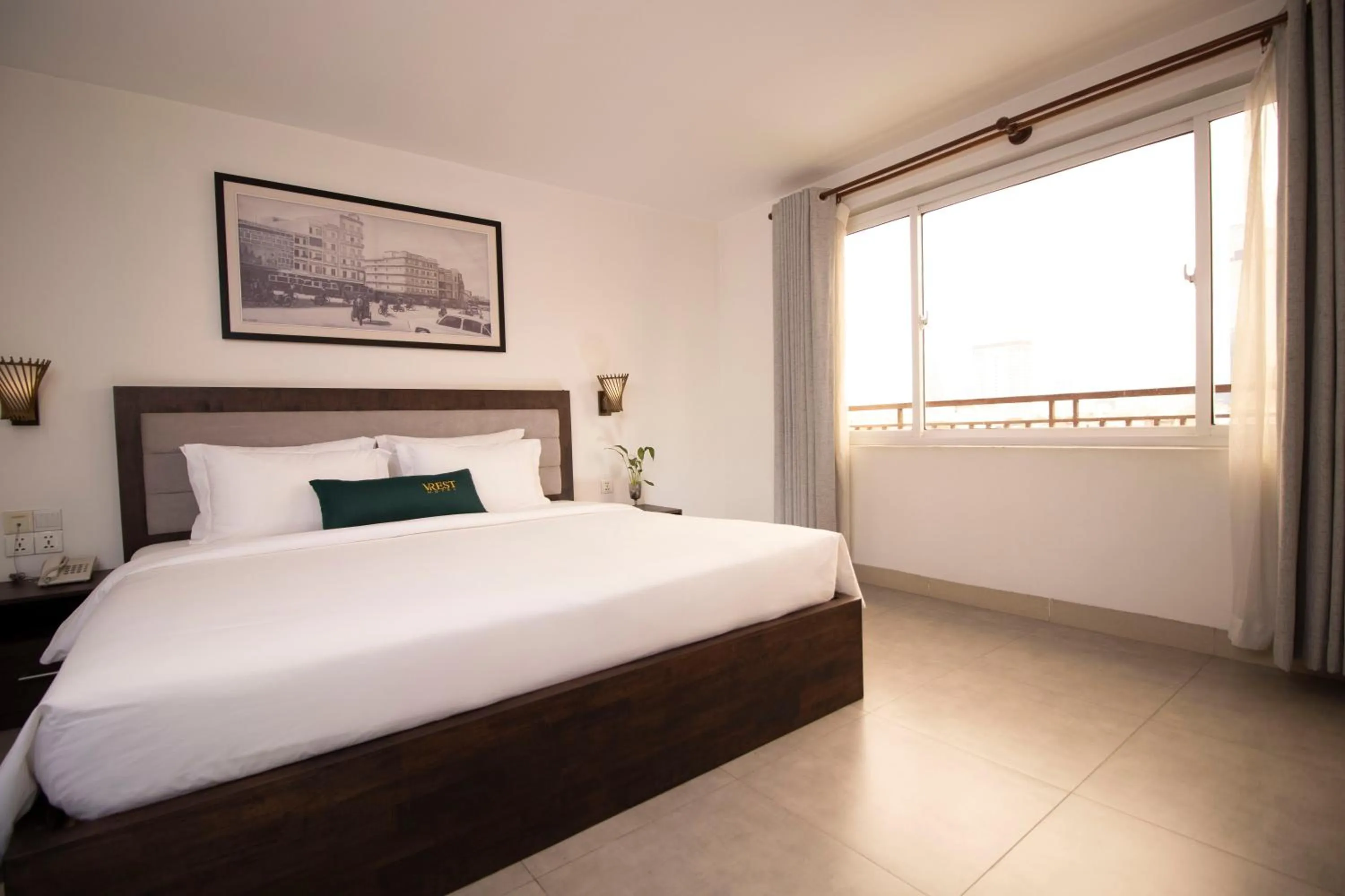 Bedroom, Bed in Vrest Hotel