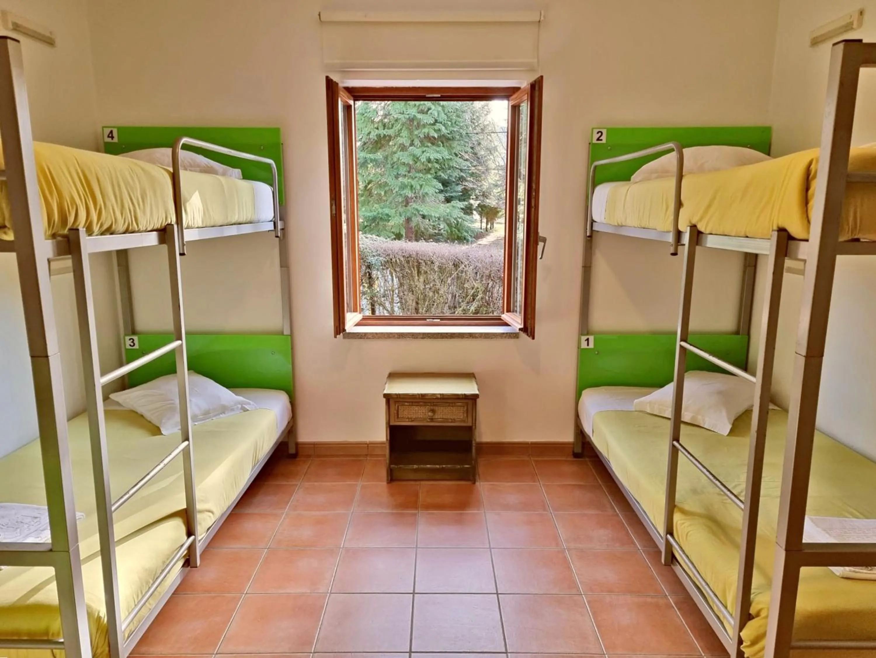 Bed in HI Geres - Pousada de Juventude do Gerês