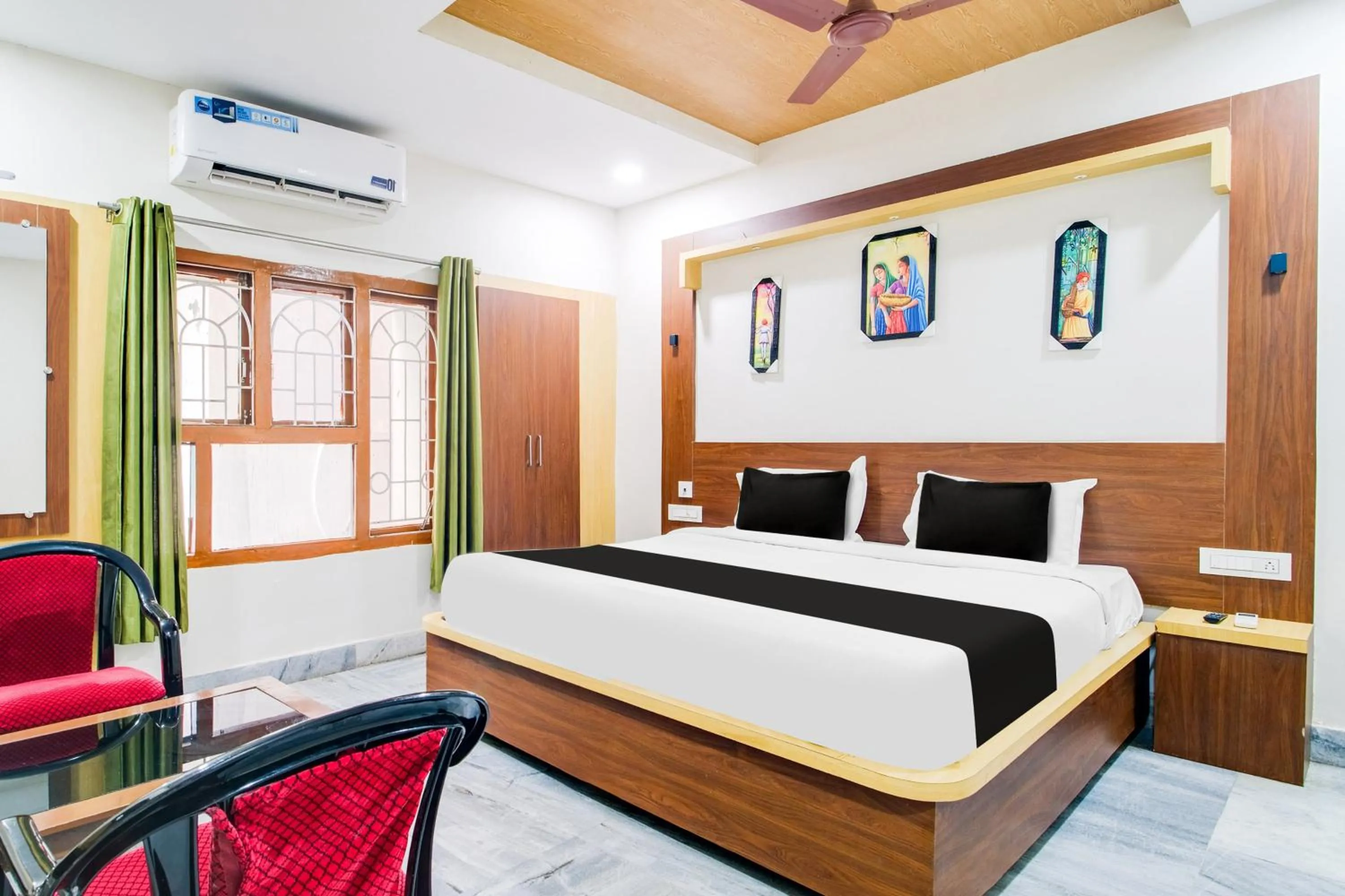 Bedroom, Bed in Super Hotel O Gurudwara Near RTC Complex