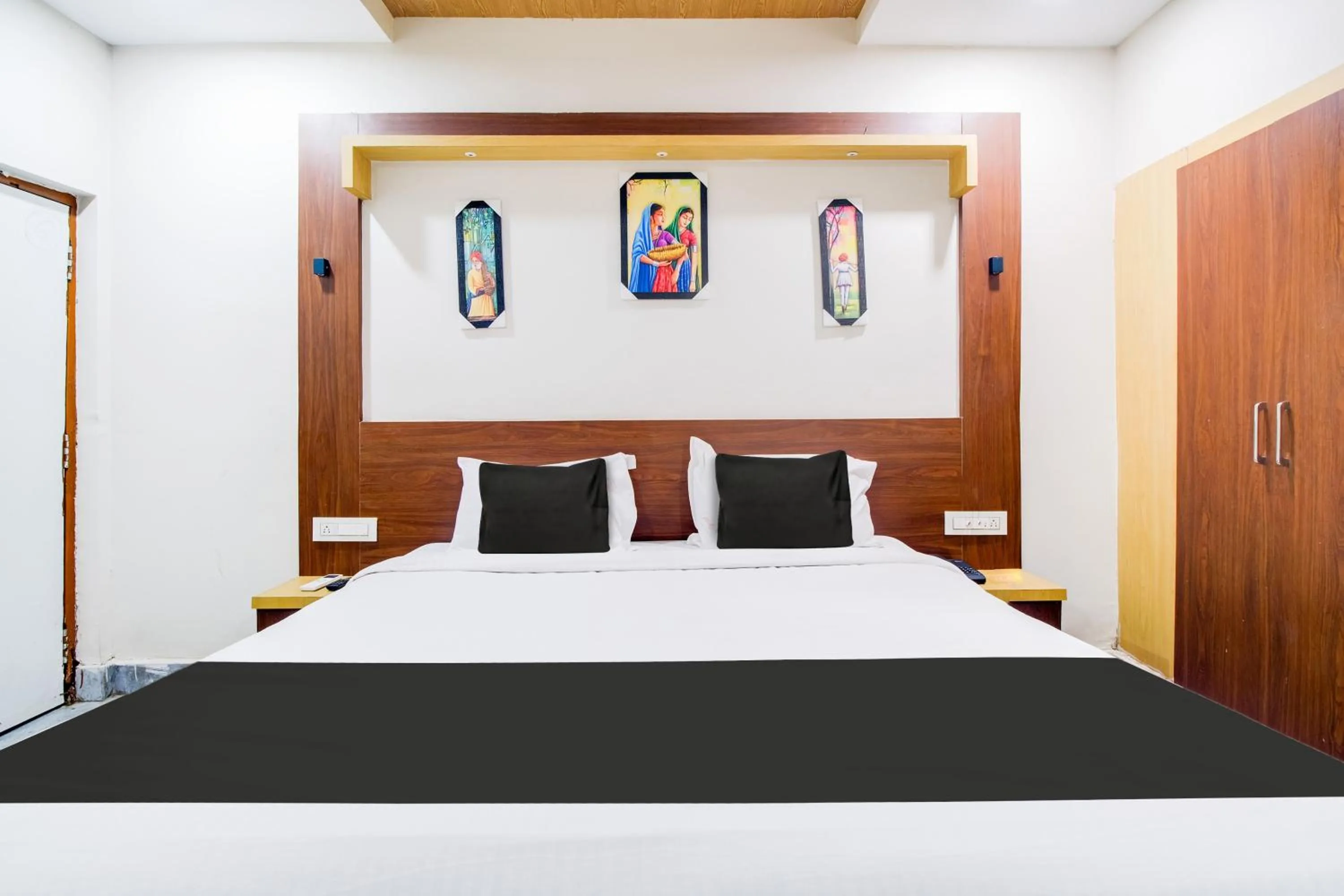 Bedroom, Bed in Super Hotel O Gurudwara Near RTC Complex