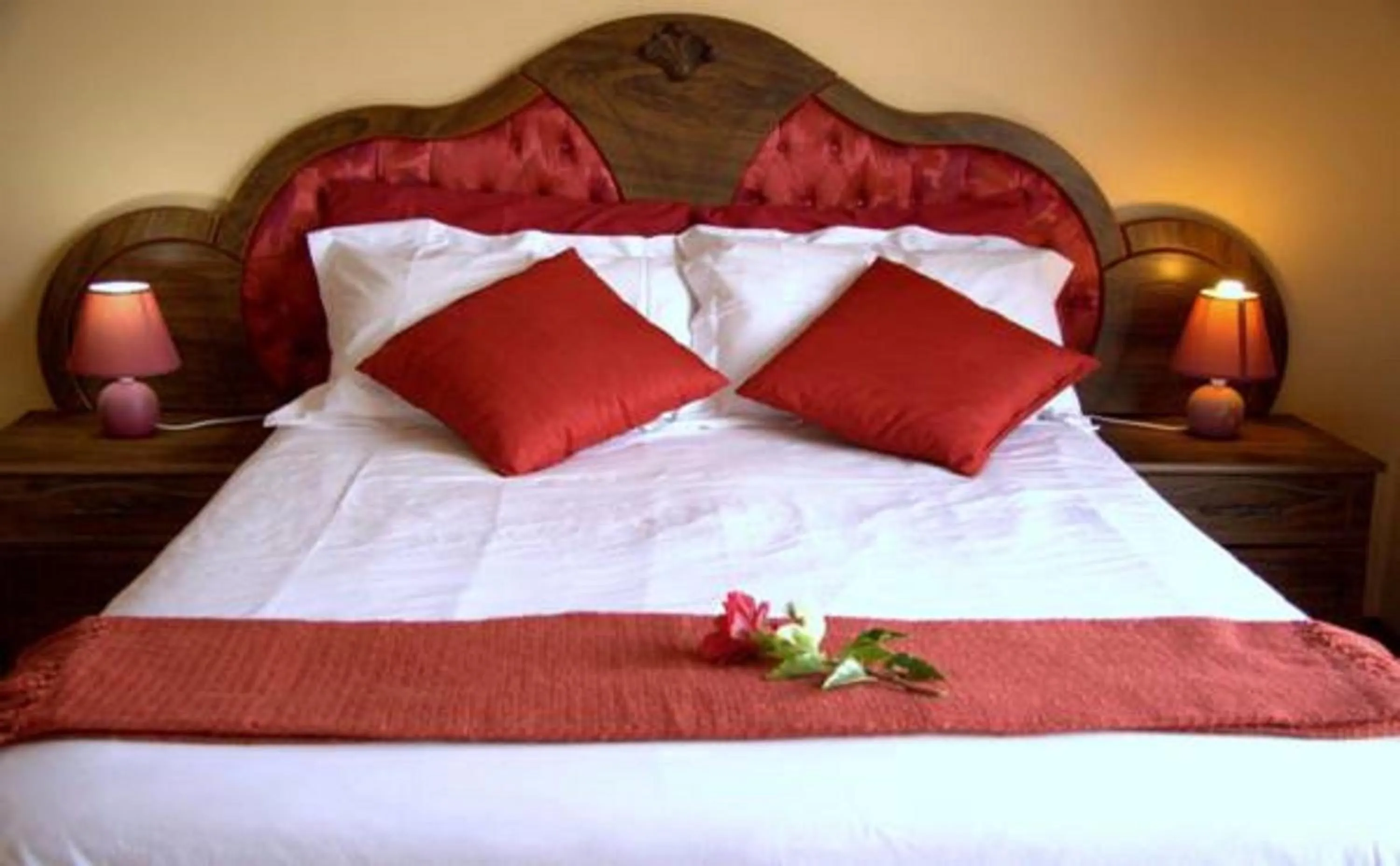 Bed in Dolphins View Self Catering Guesthouse