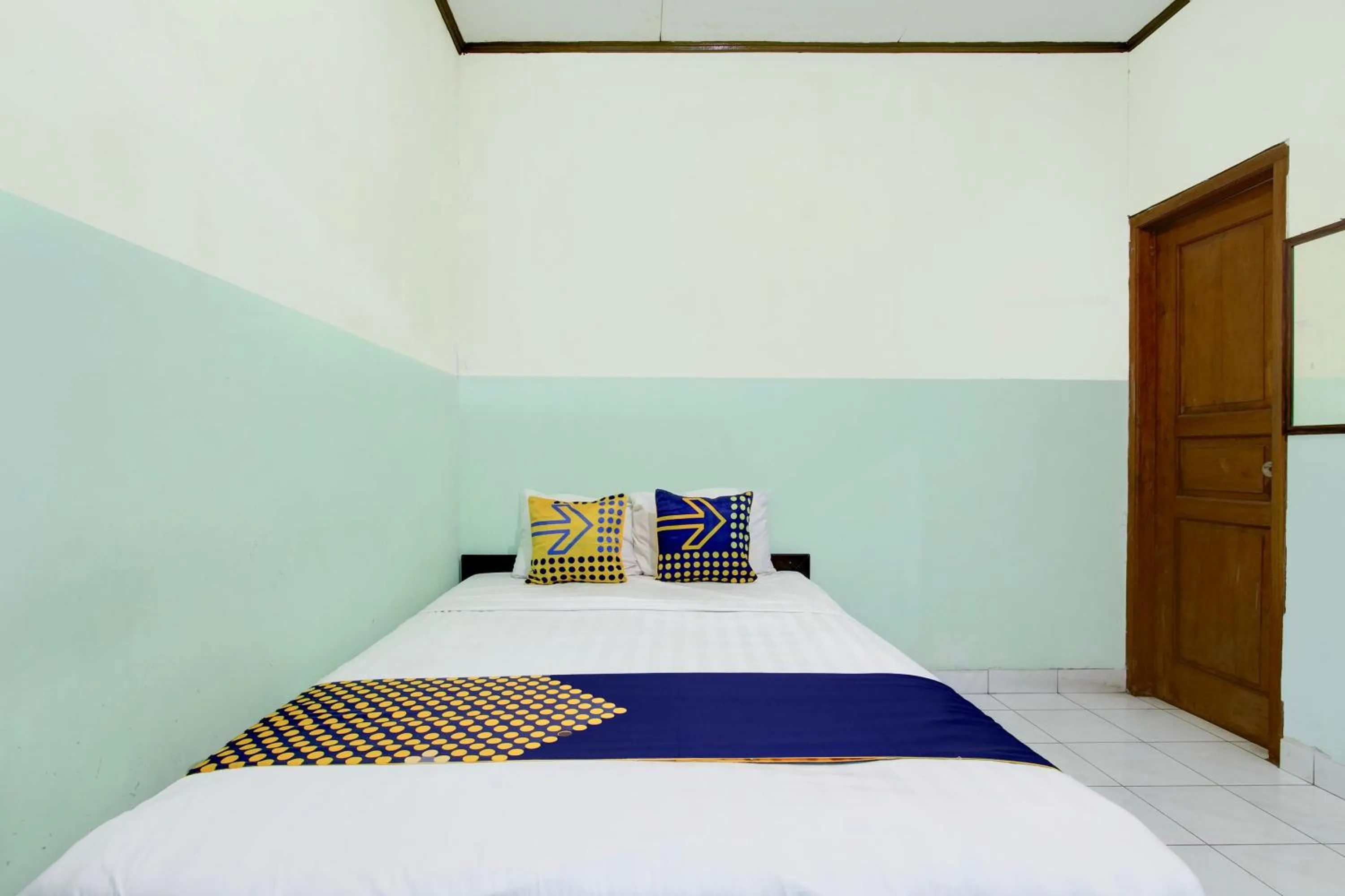 Bedroom, Bed in Hotel O Pondok Wisata Kaliandra Kaliurang