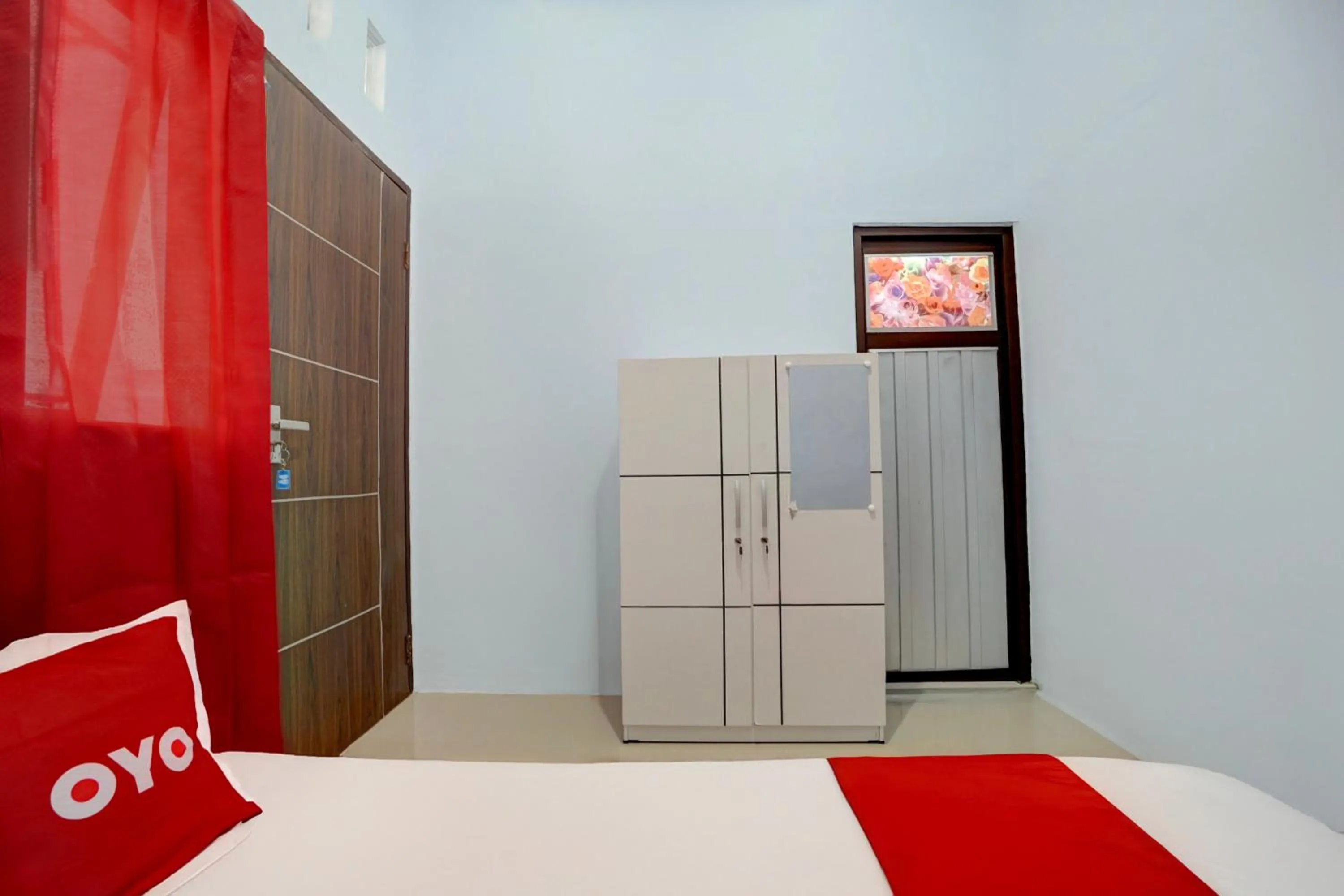 Bedroom, Bed in Hotel O MIOXIO Syariah Kost