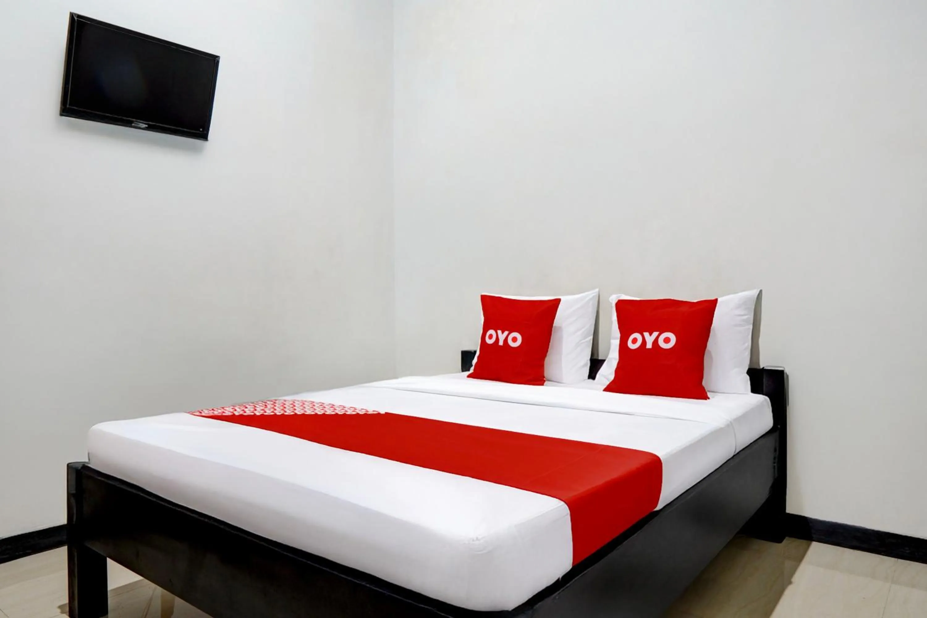 Bedroom, Bed in Hotel O MIOXIO Syariah Kost