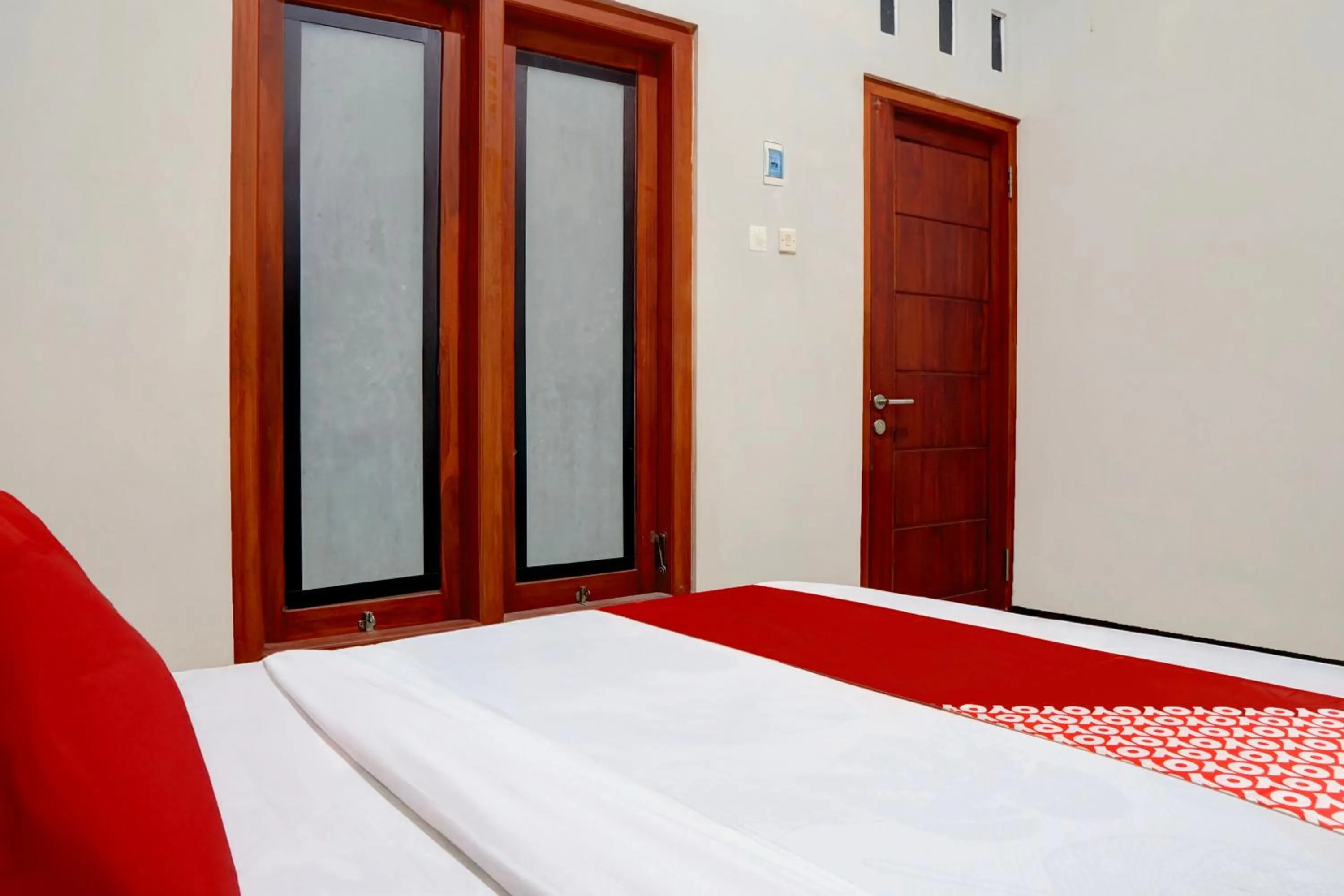 Bedroom, Bed in Hotel O MIOXIO Syariah Kost