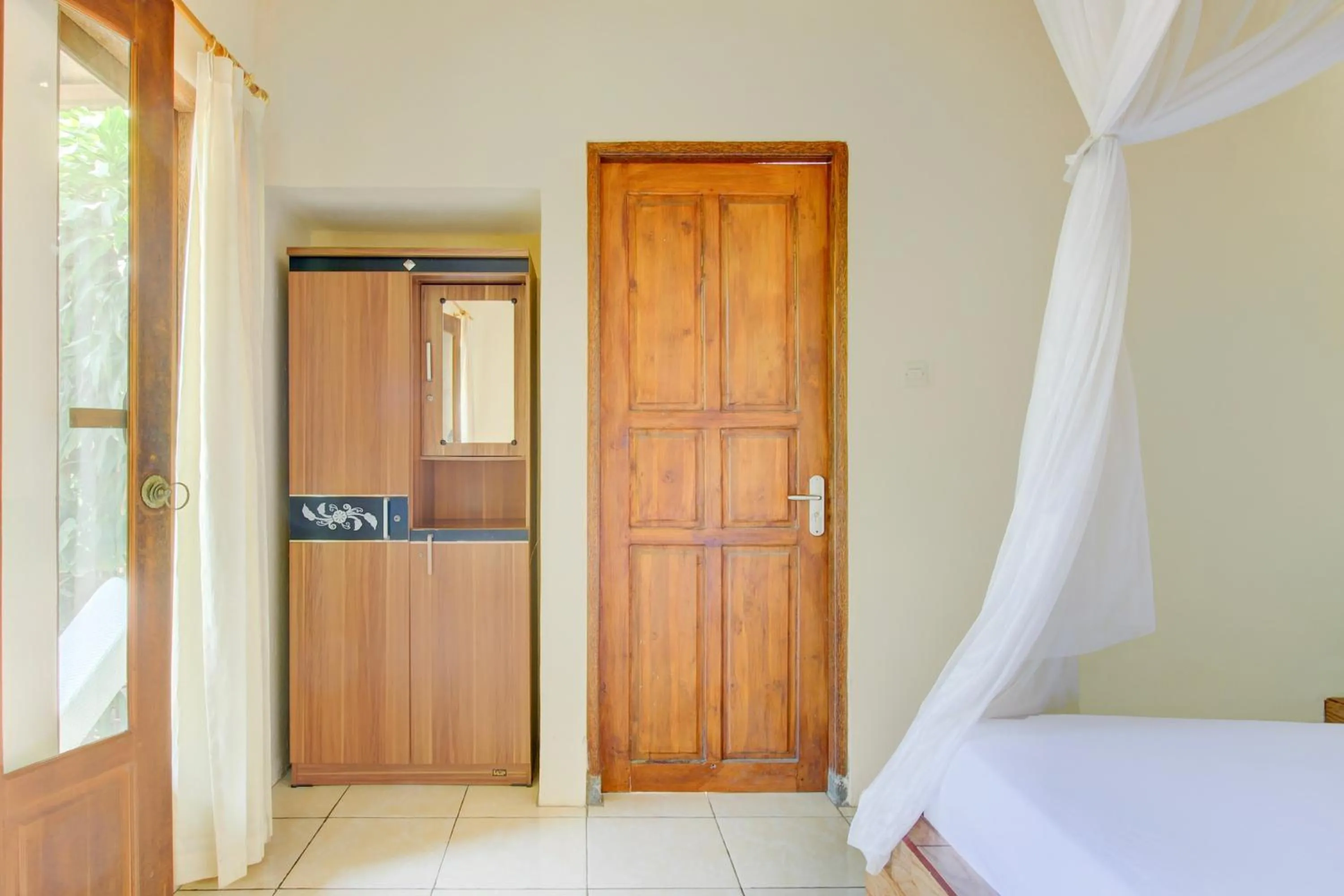 Bedroom, Bed in Capital O 94226 Kubu Mesari