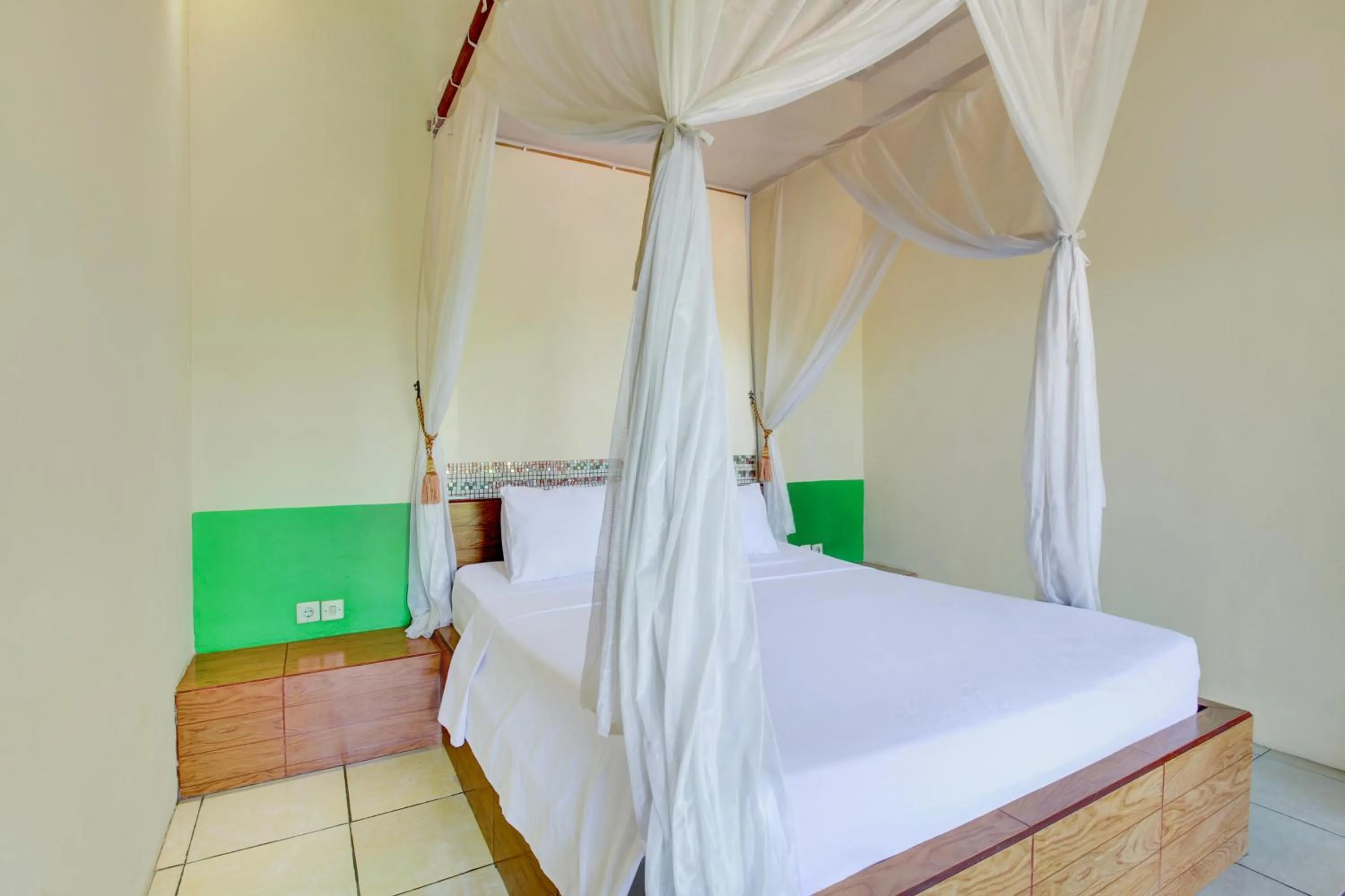 Bedroom, Bed in Capital O 94226 Kubu Mesari