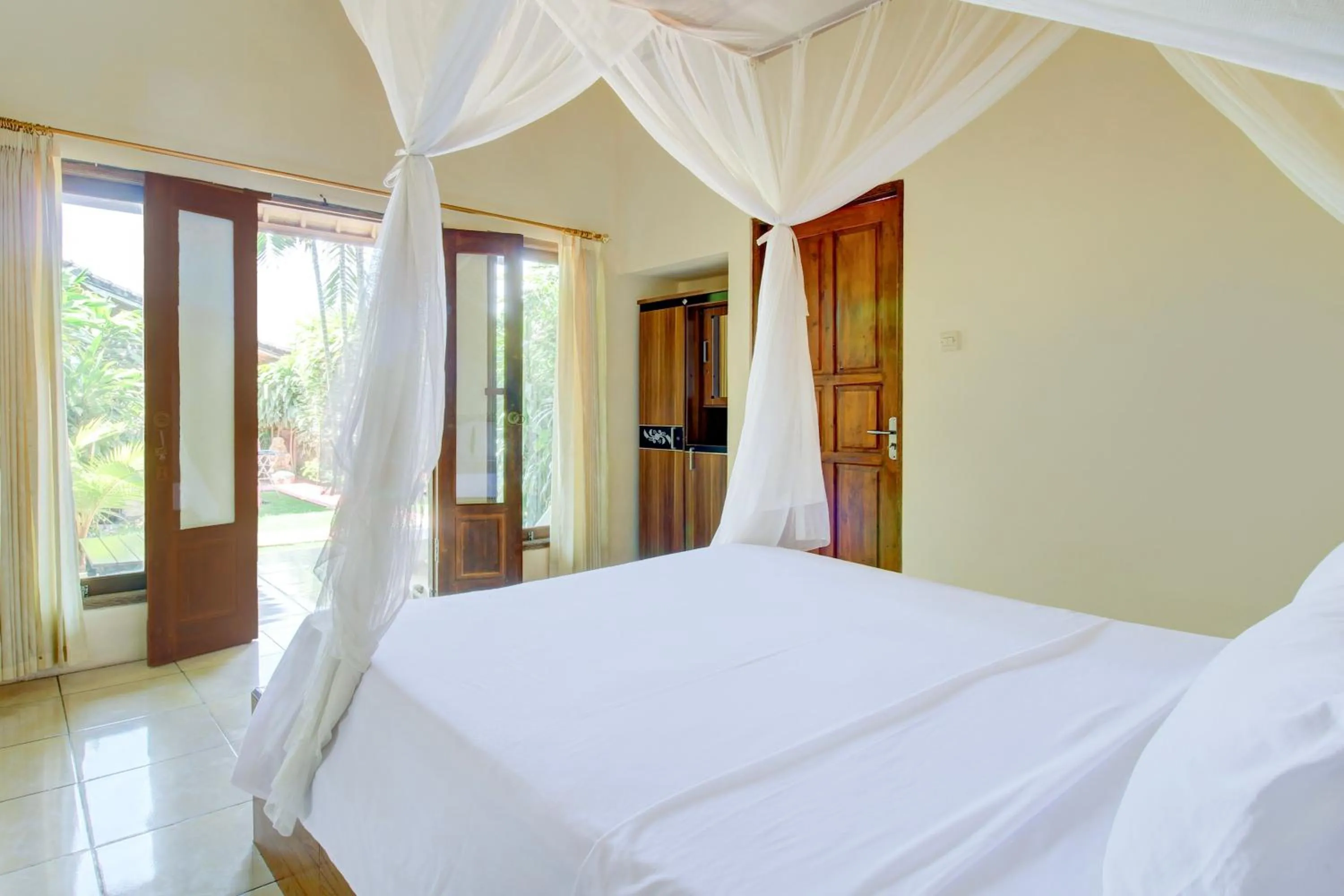 Bedroom, Bed in Capital O 94226 Kubu Mesari