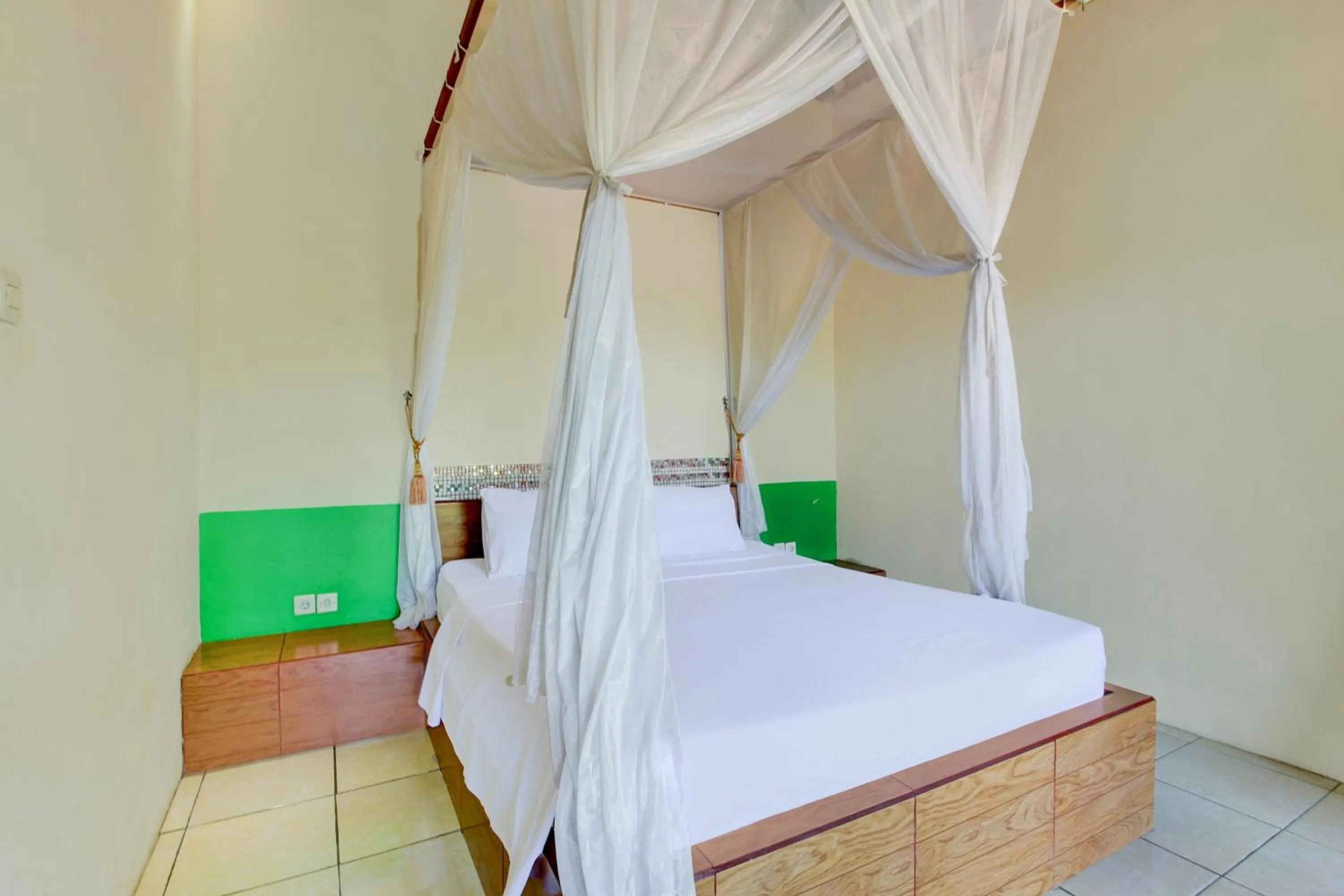 Bedroom, Bed in Capital O 94226 Kubu Mesari