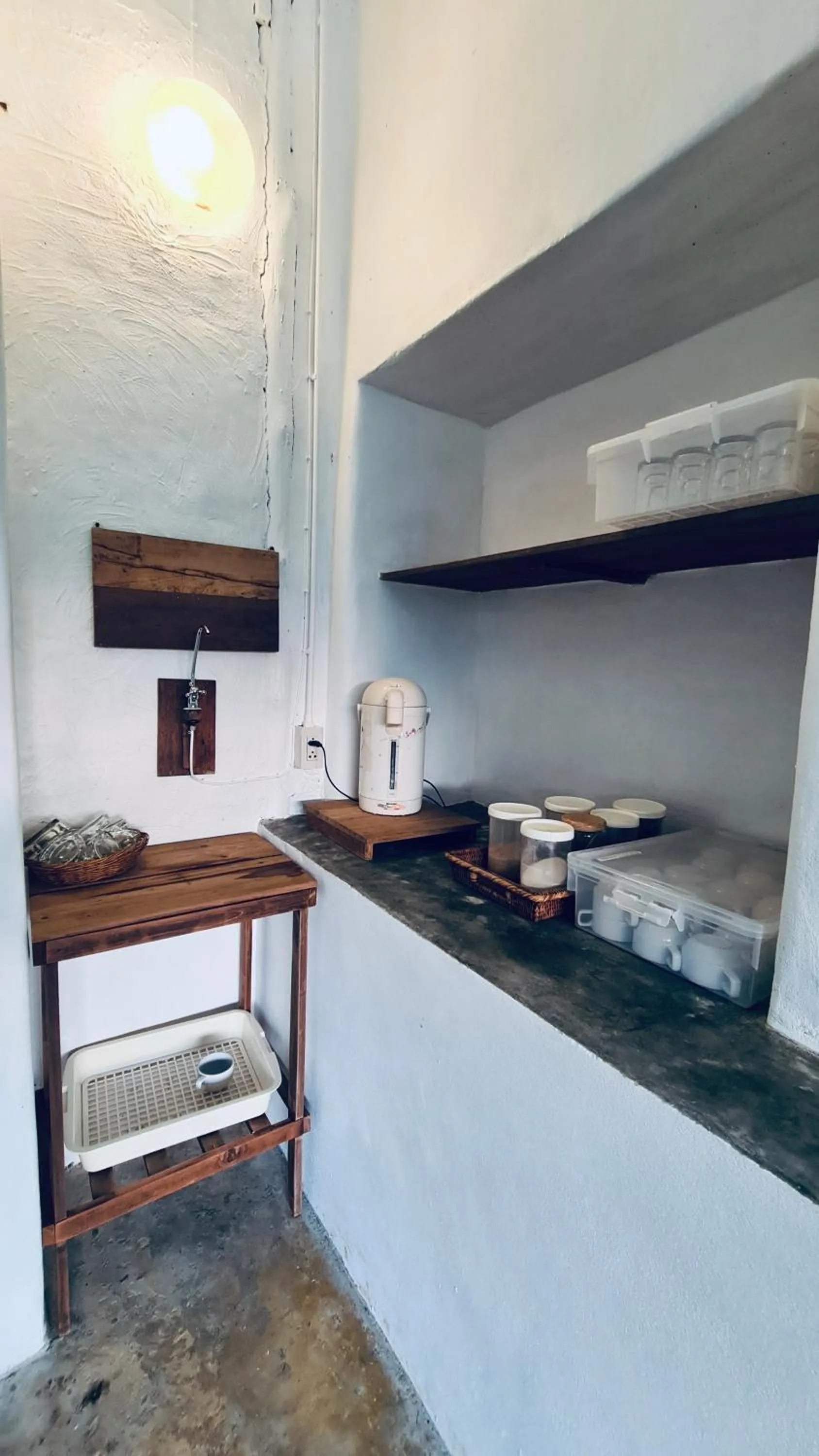 Coffee/tea facilities in Canary Guesthouse