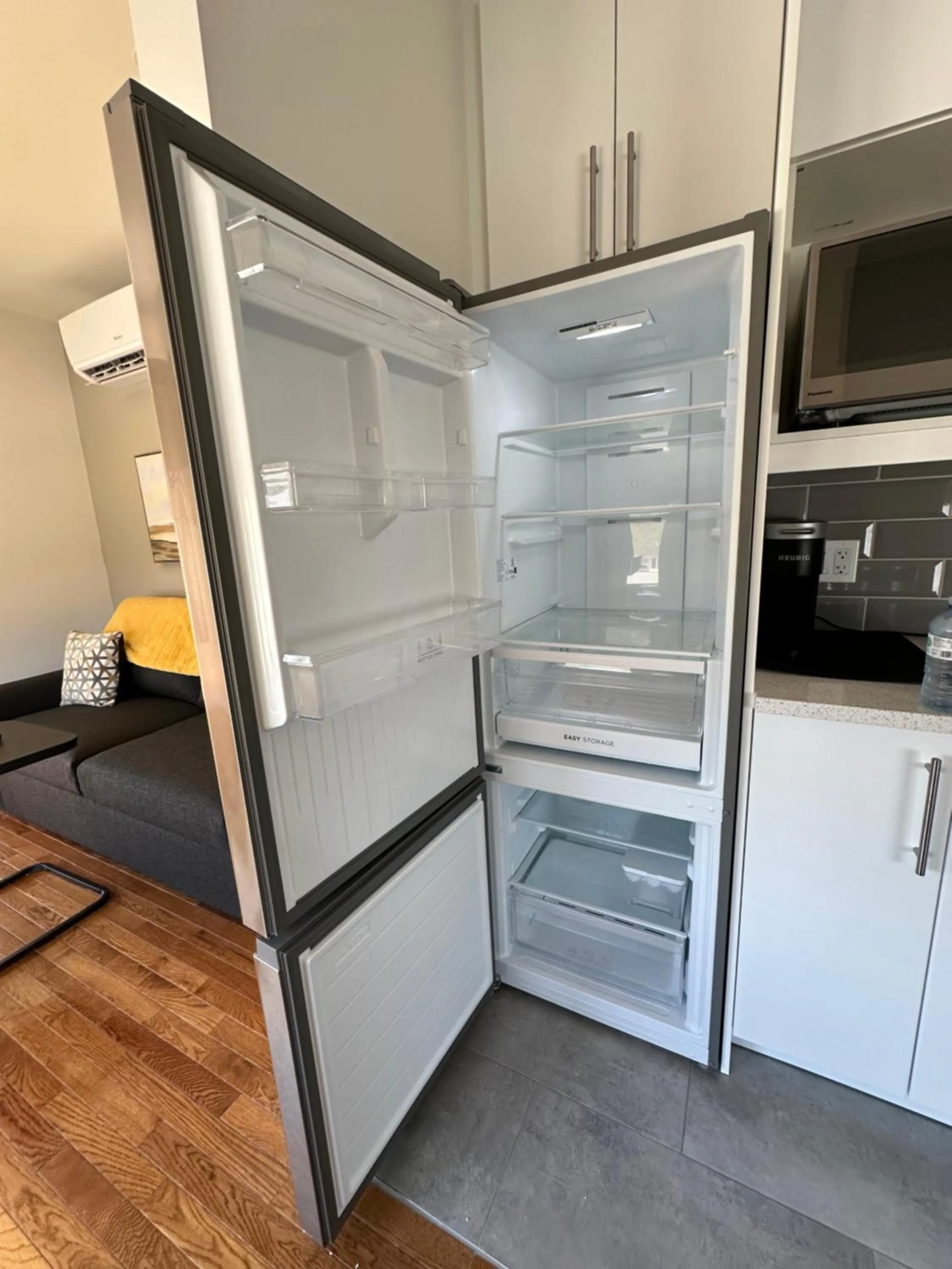 Kitchen or kitchenette in Motel Le Refuge