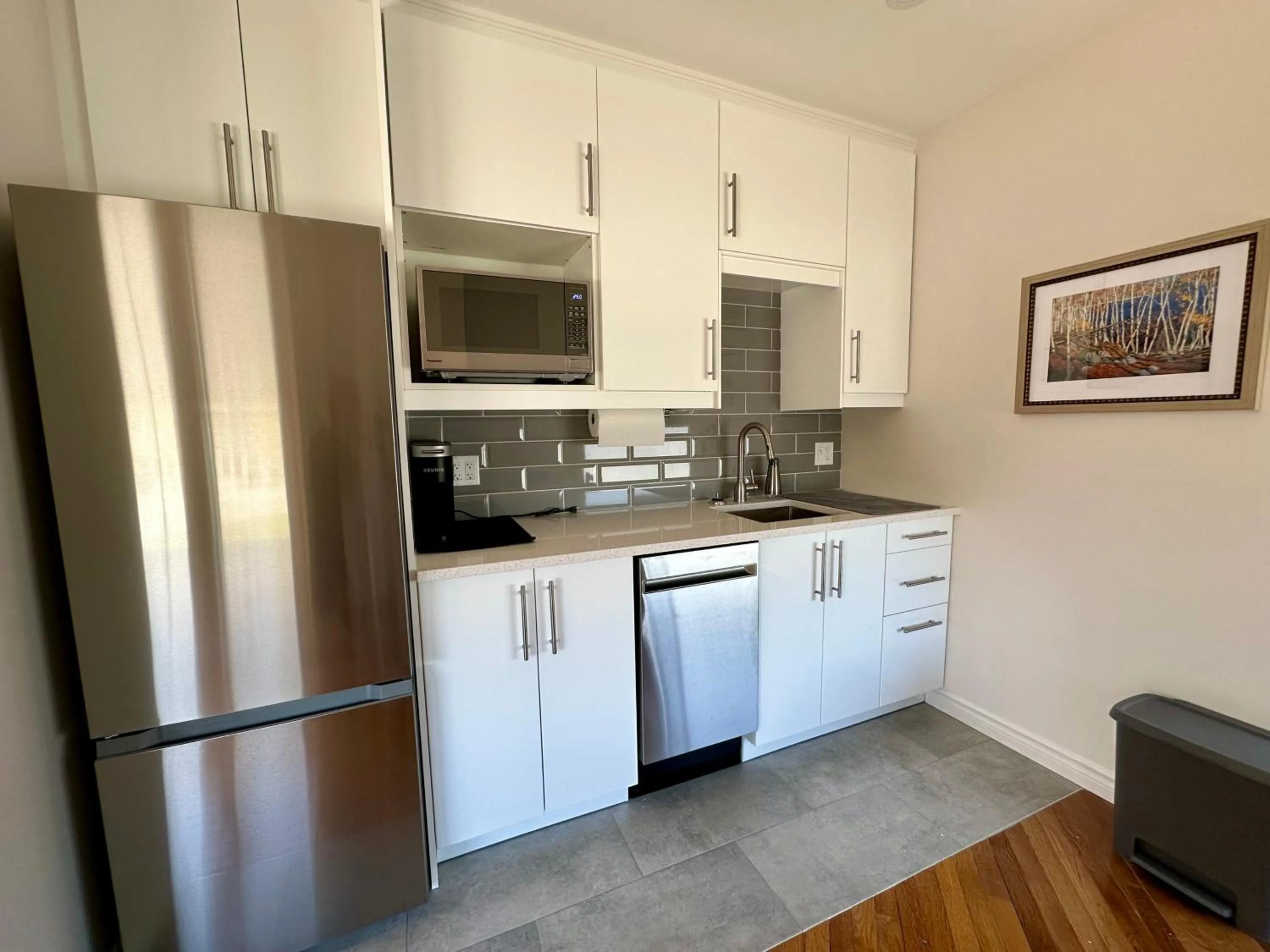 Kitchen or kitchenette in Motel Le Refuge