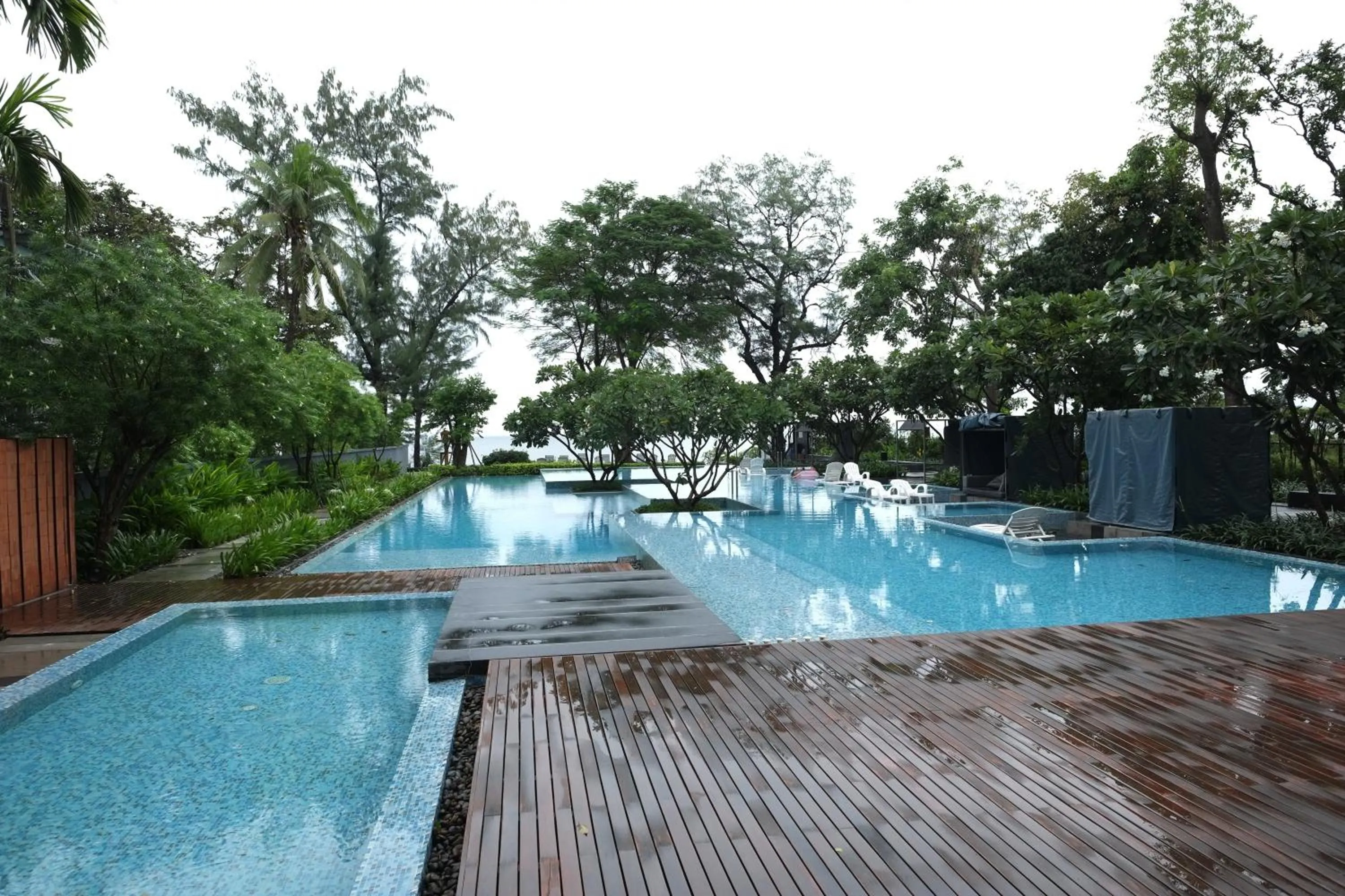 Swimming pool in Baan Sandao D201