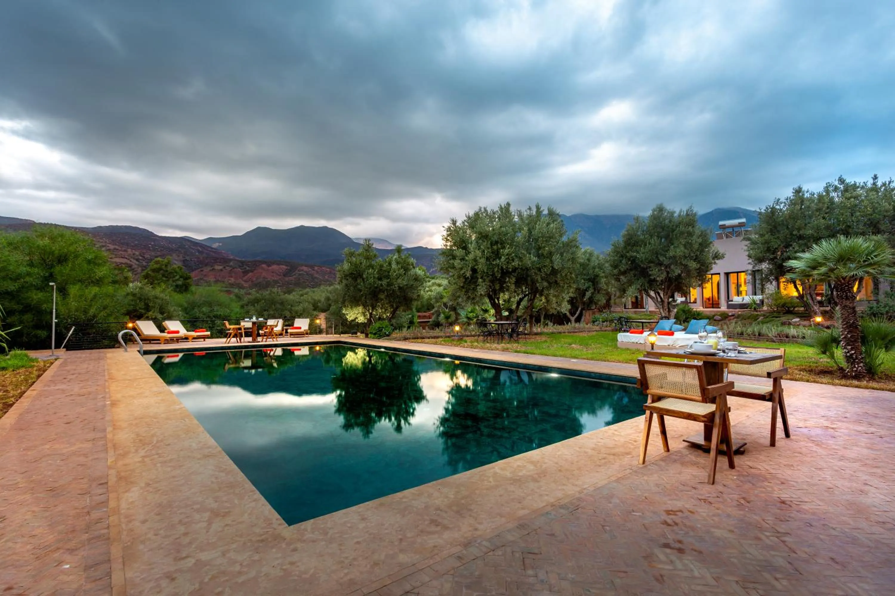 Spring in Atlas Luxury Garden