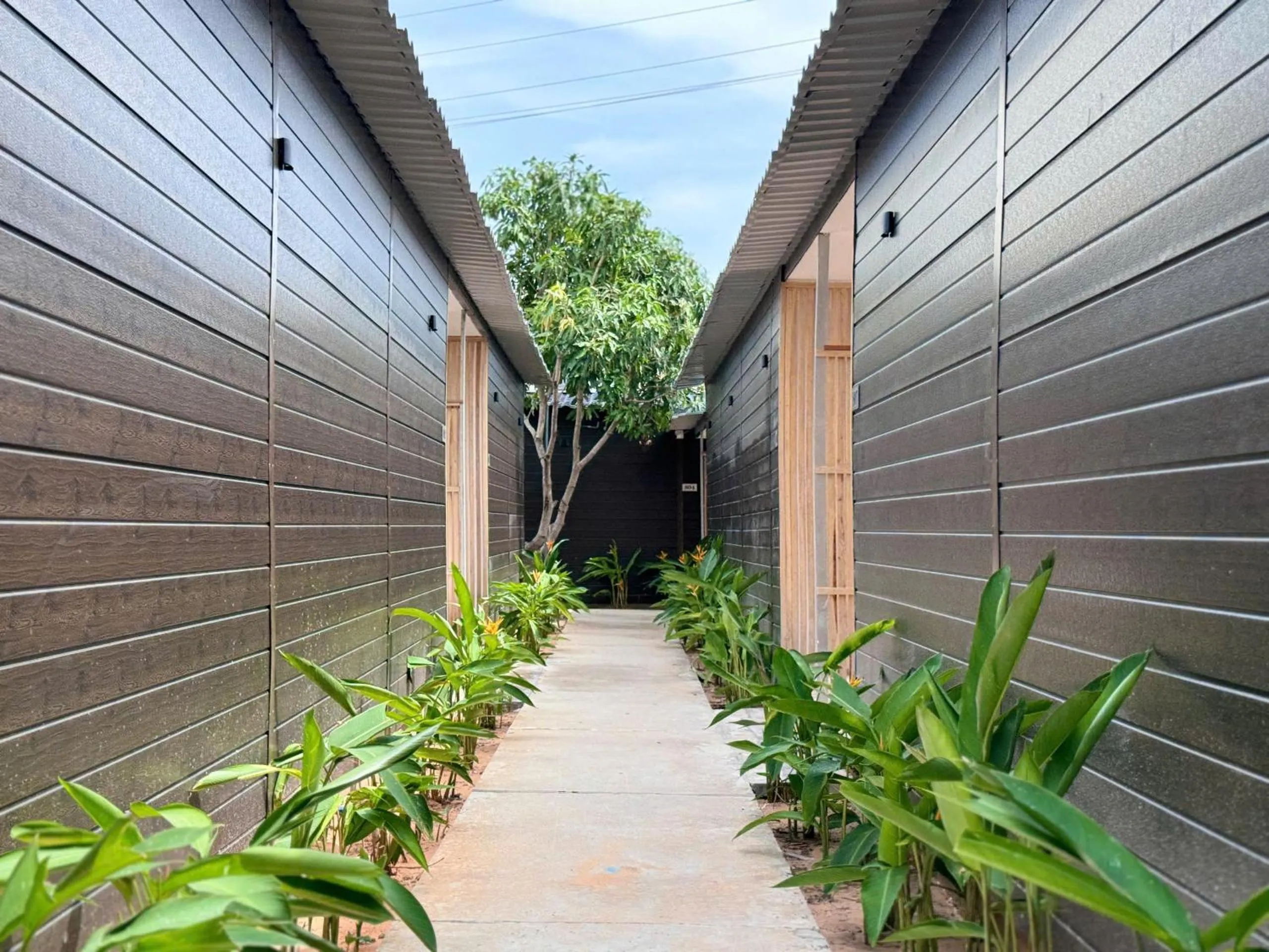 Wanderlust garden inn