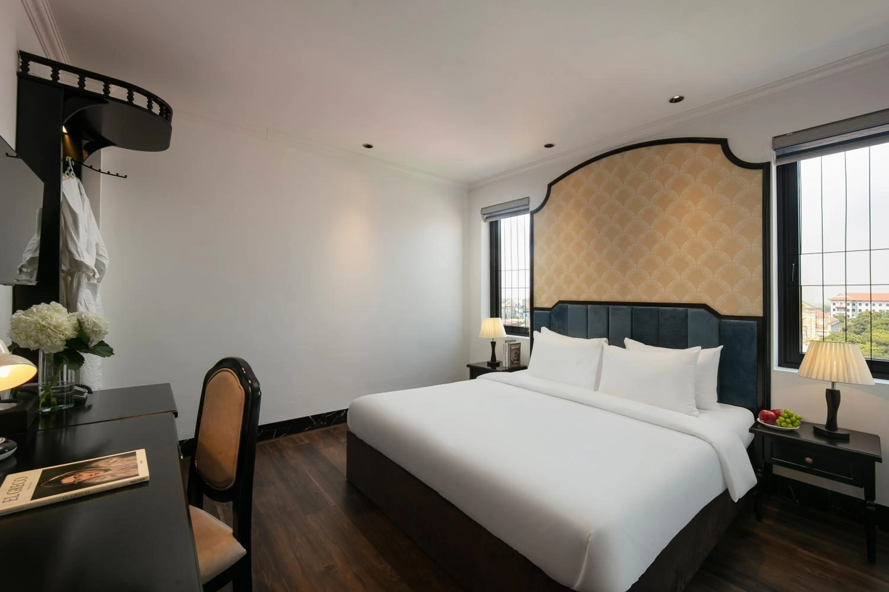 Bedroom, Bed in Phat Diem Plaza Hotel