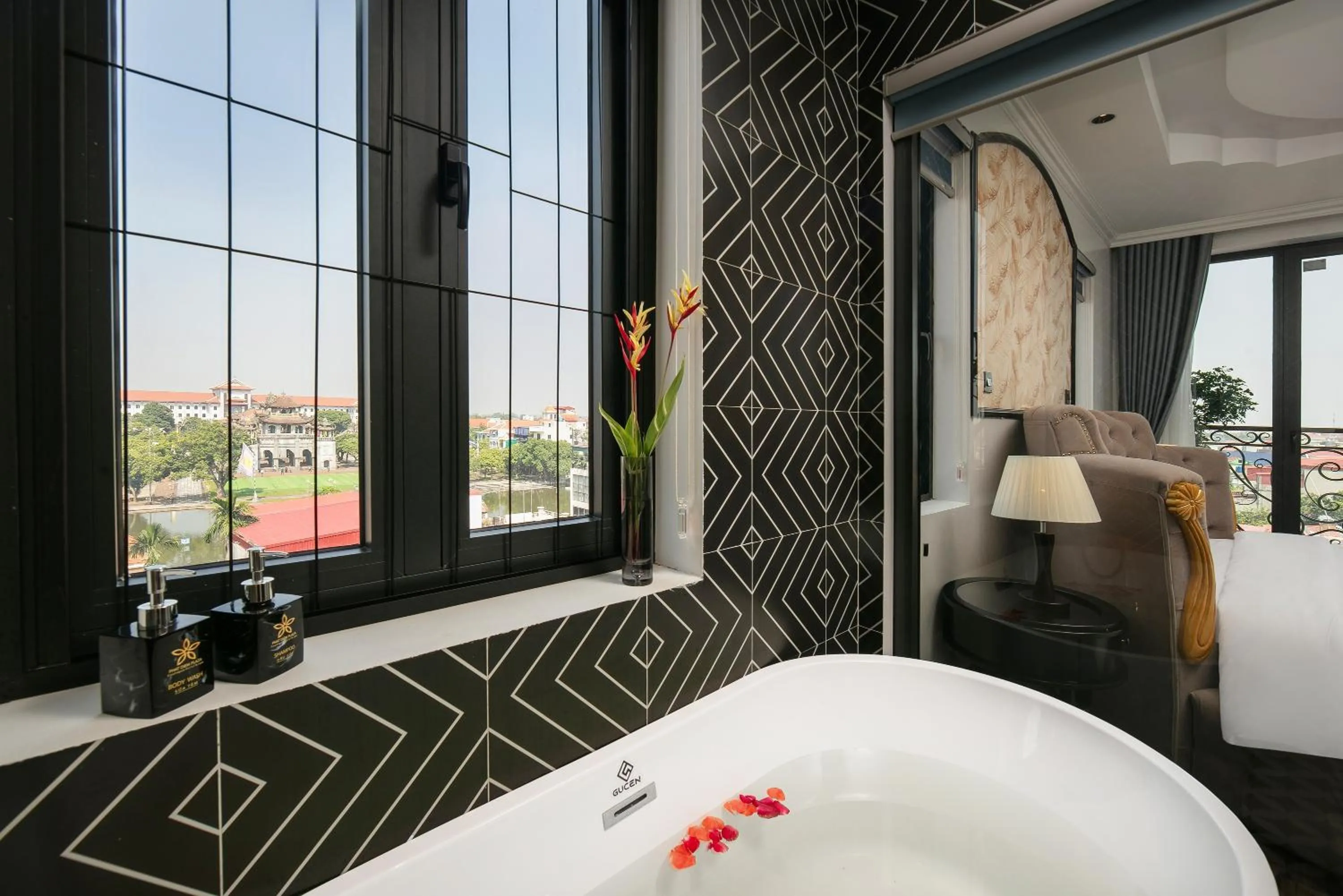 Bedroom, Bed in Phat Diem Plaza Hotel