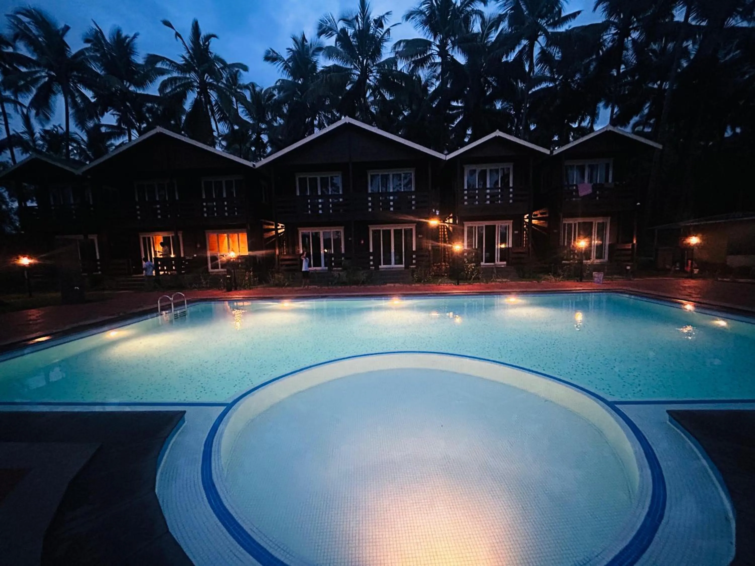 Night in Seclude Eco Cottages