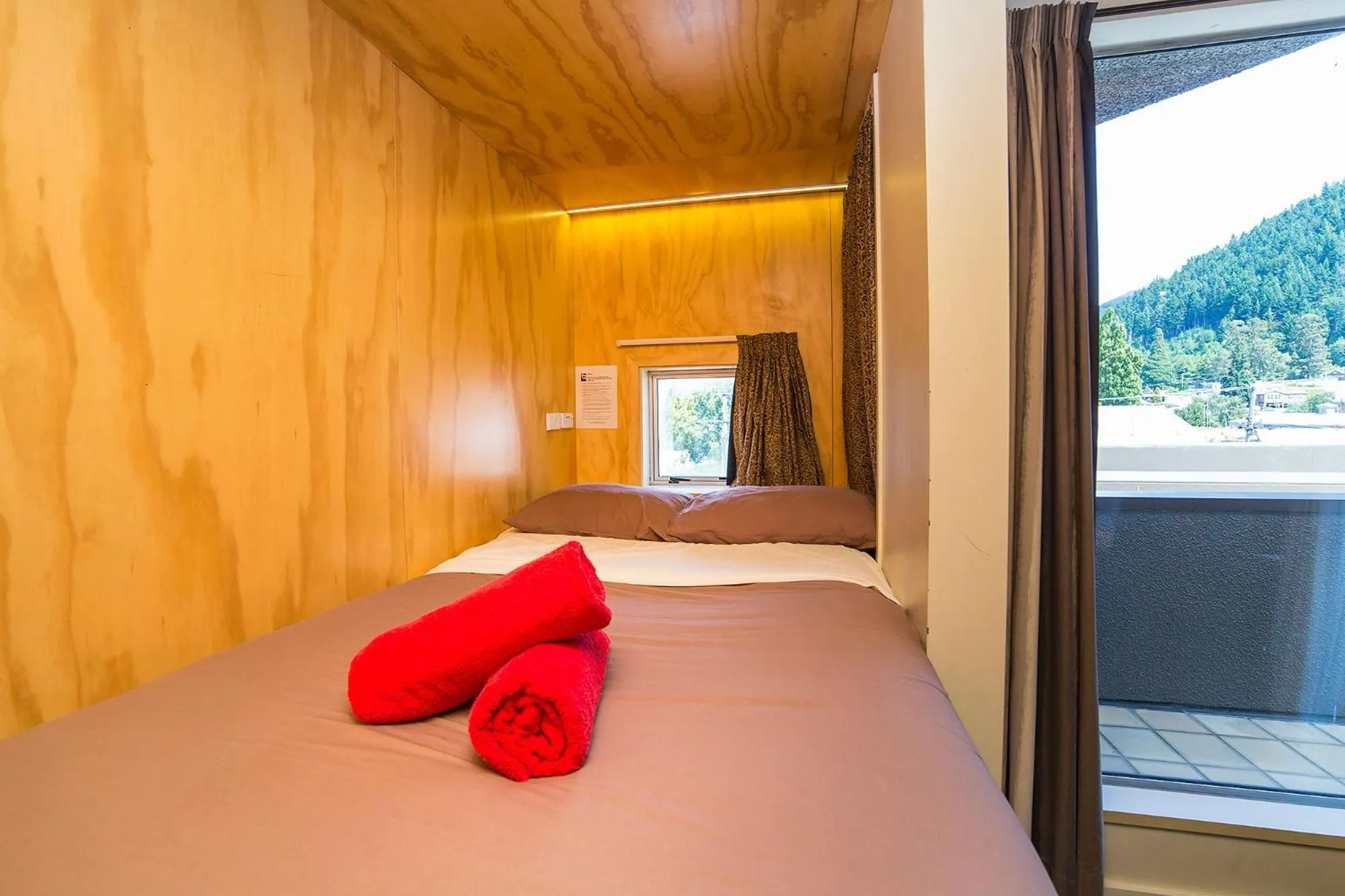 Bedroom, Bed in Tahuna Pod Hostel