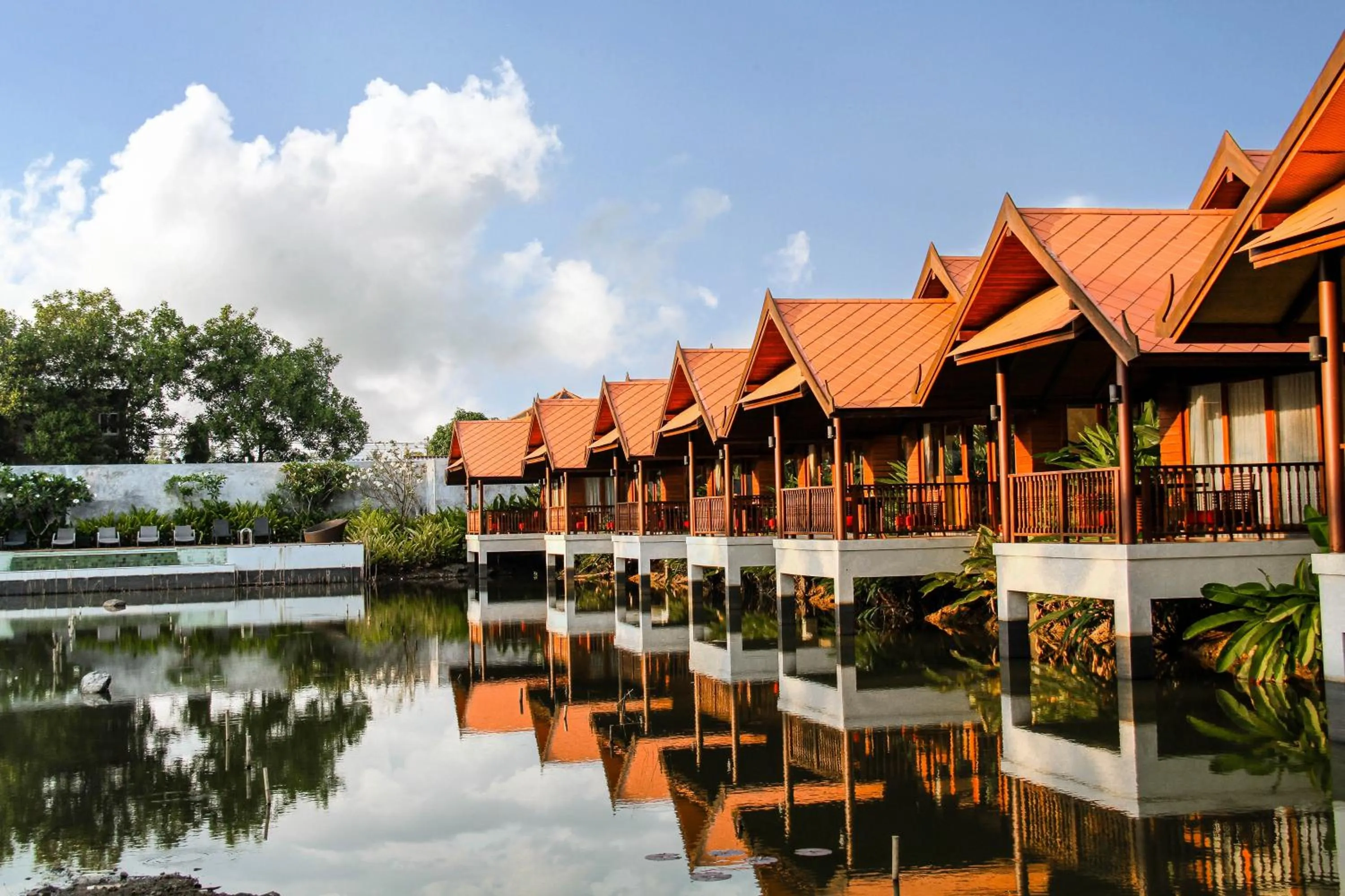 Property building in Farmers Villa