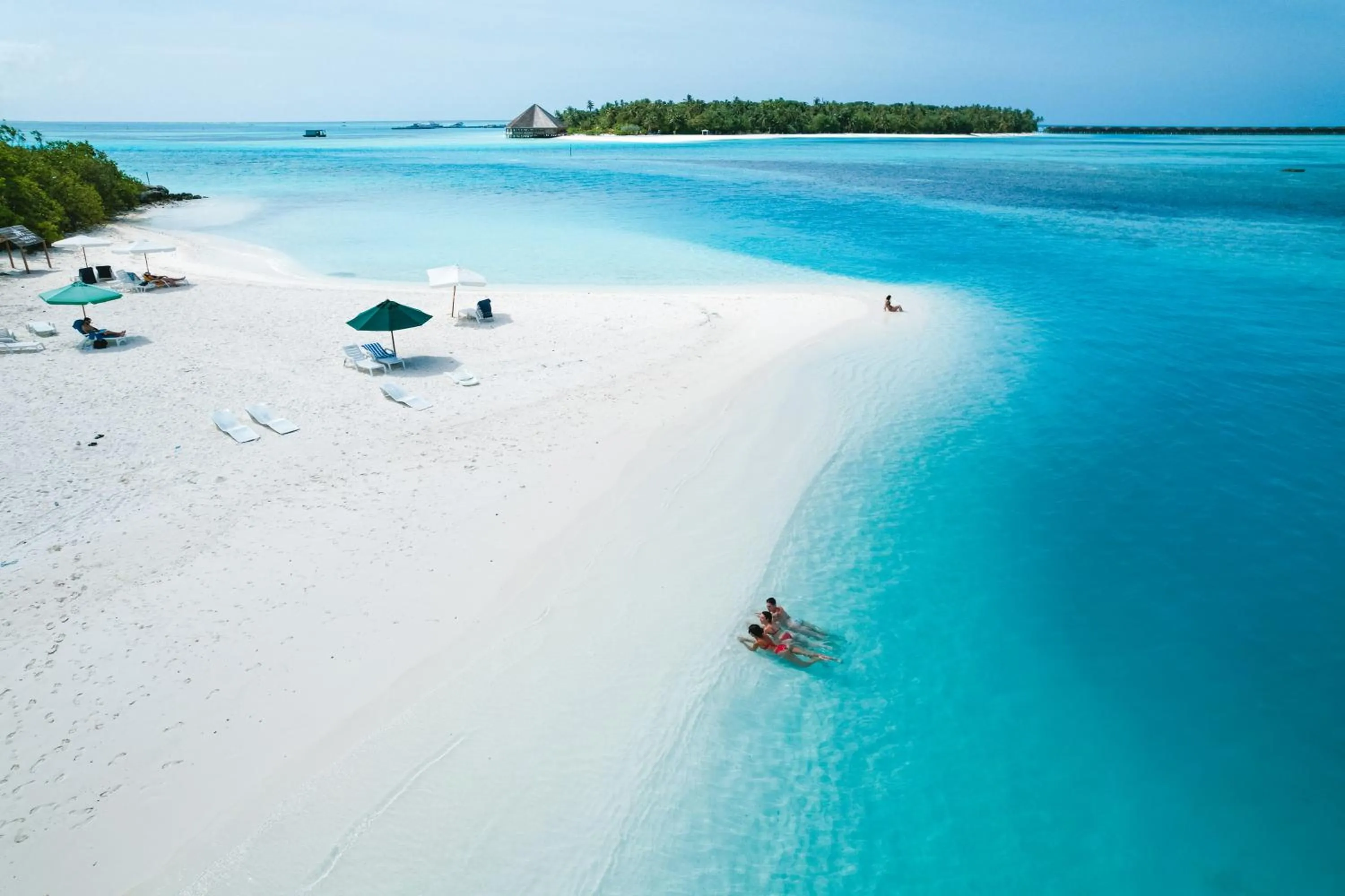 Beach in Rashu Hiyaa