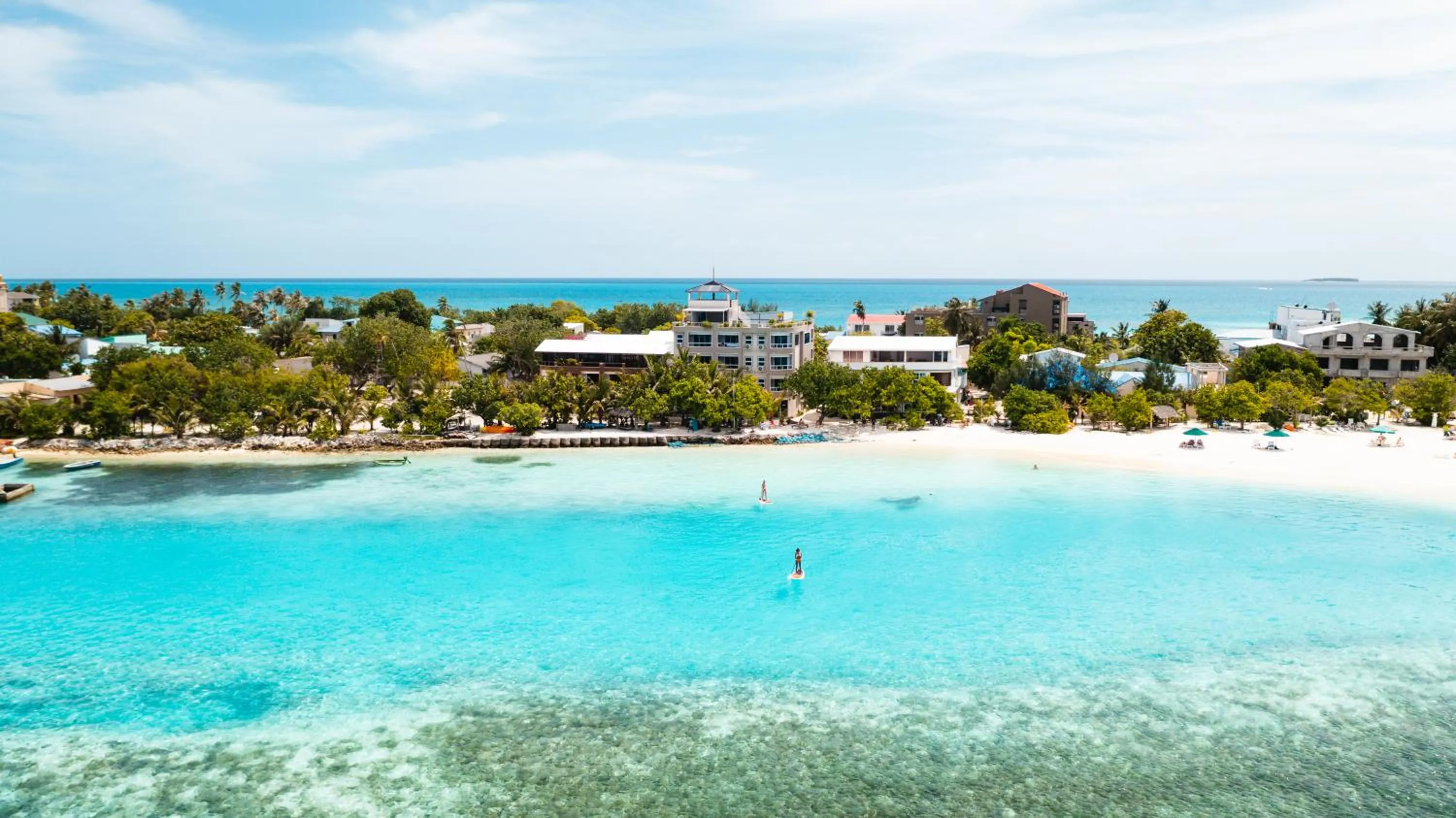 Property building in Rashu Hiyaa