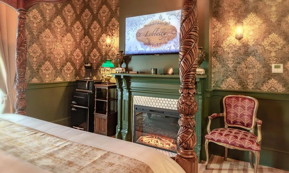 Bed in Sunbright Inn