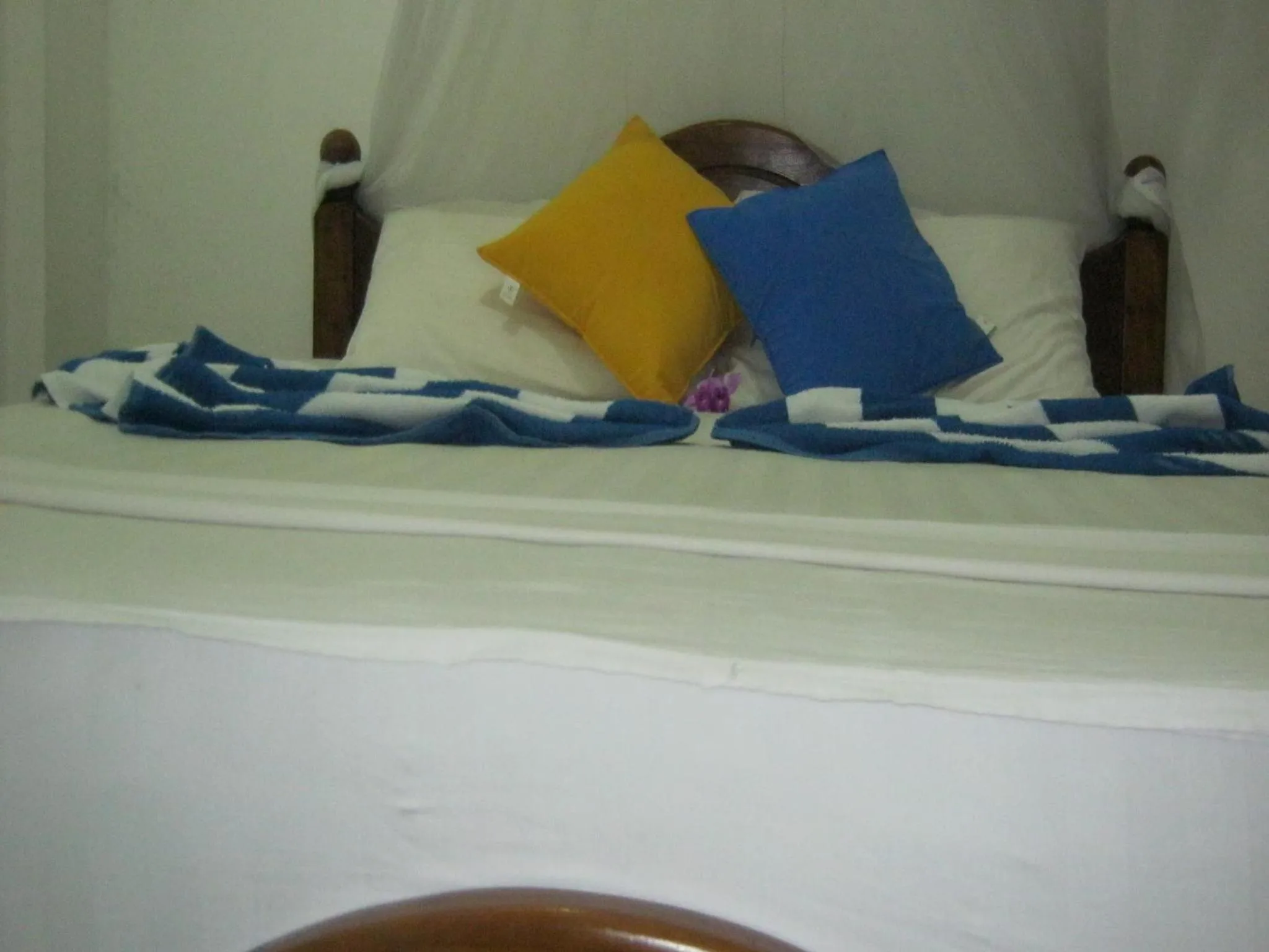 Bedroom, Bed in Arcade Beach Hotel