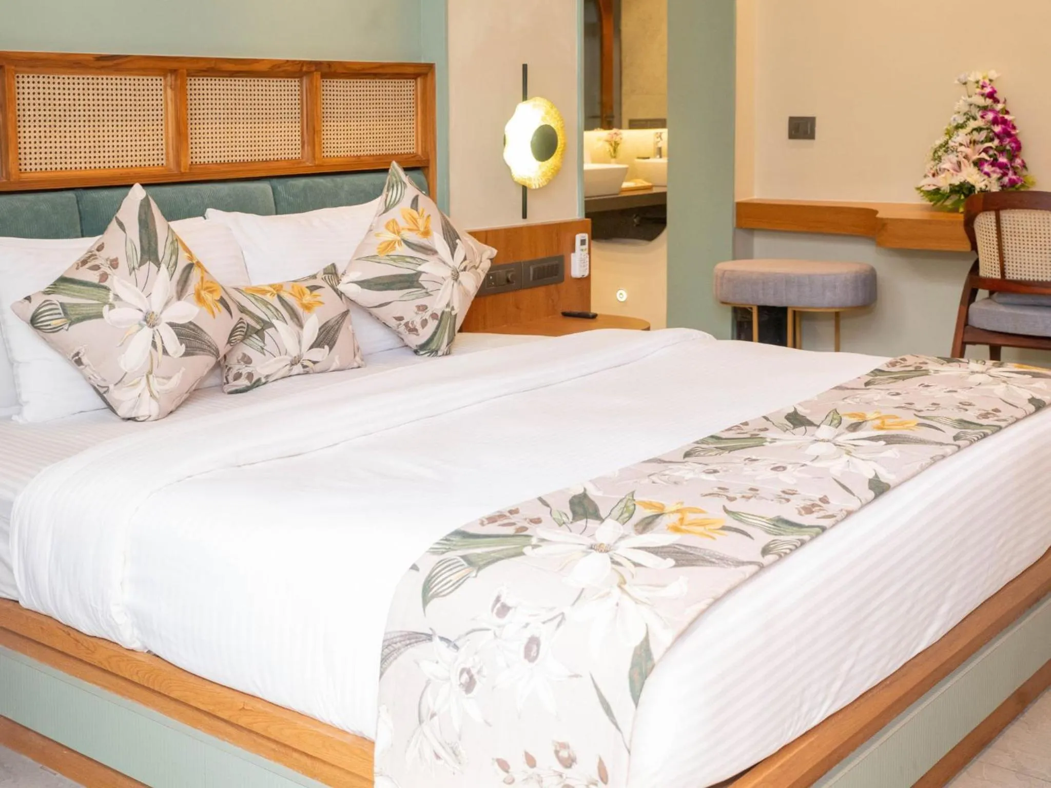 Bed in Calangute Towers - AM Hotel Kollection