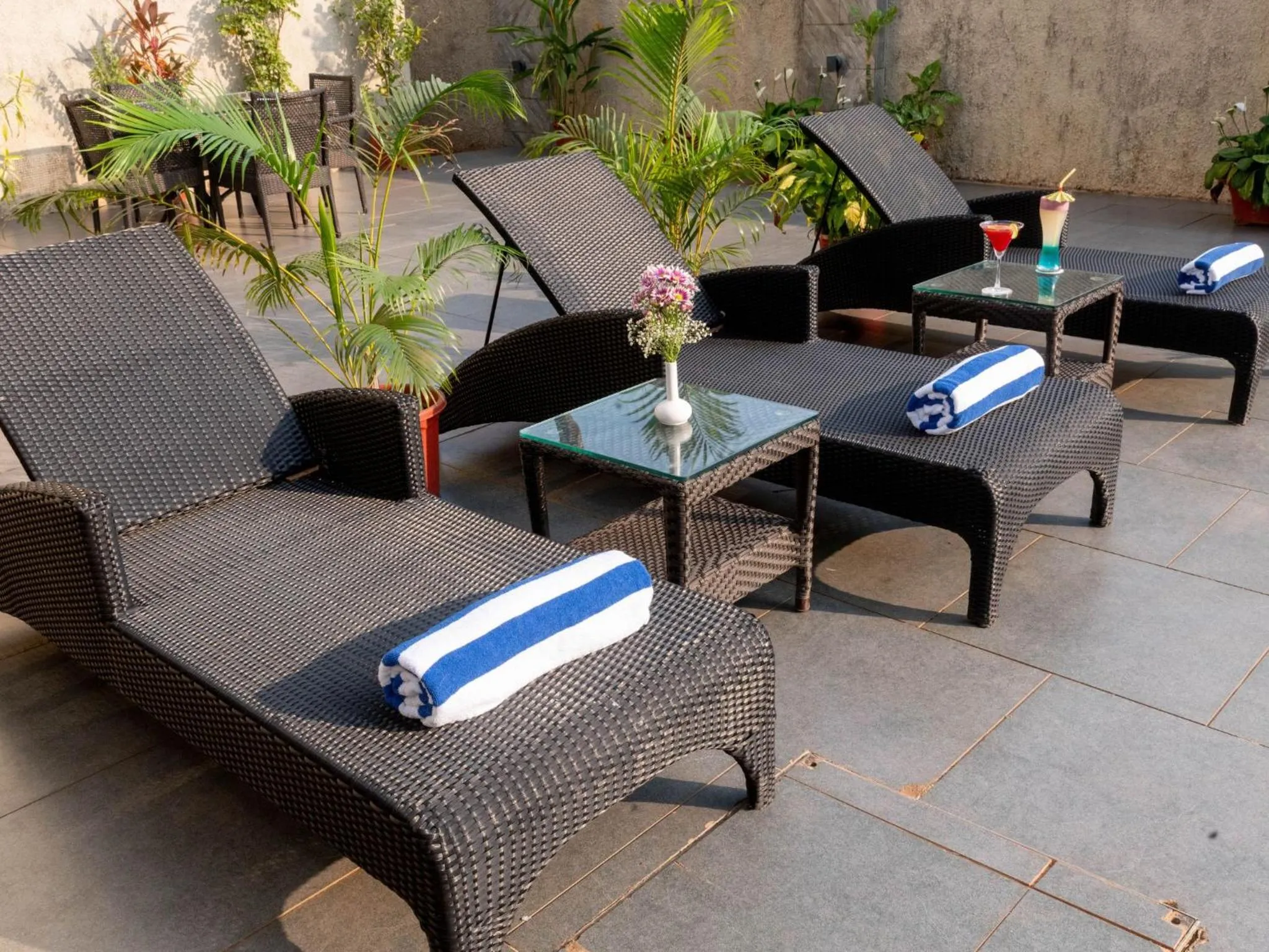 Swimming pool in Calangute Towers - AM Hotel Kollection